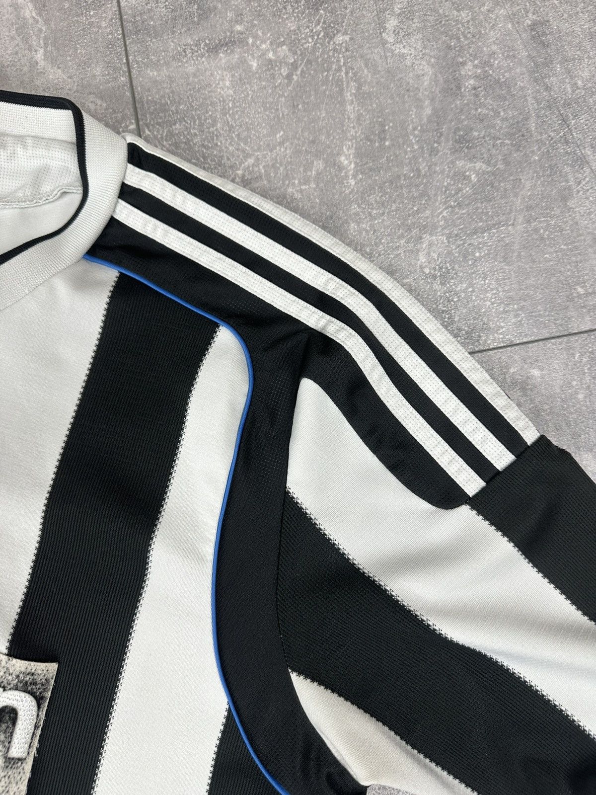 Adidas Adidas New Castle United 2009/10 Home Soccer Football Jersey Size US M / EU 48-50 / 2 - 8 Thumbnail