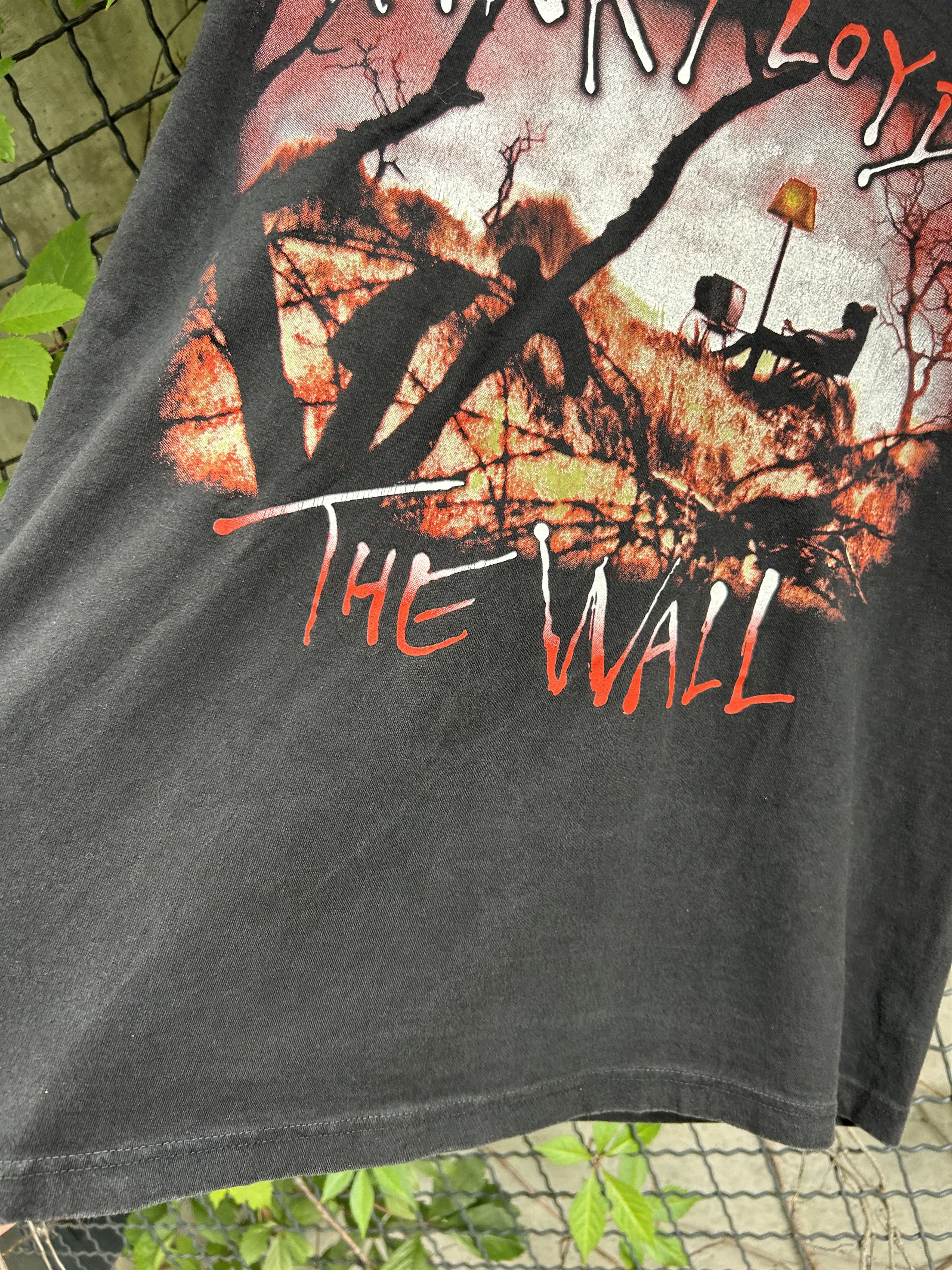 Band Tees Vintage 90s Pink Floyd The Wall Rock Band T-shirt Size US L / EU 52-54 / 3 - 5 Thumbnail