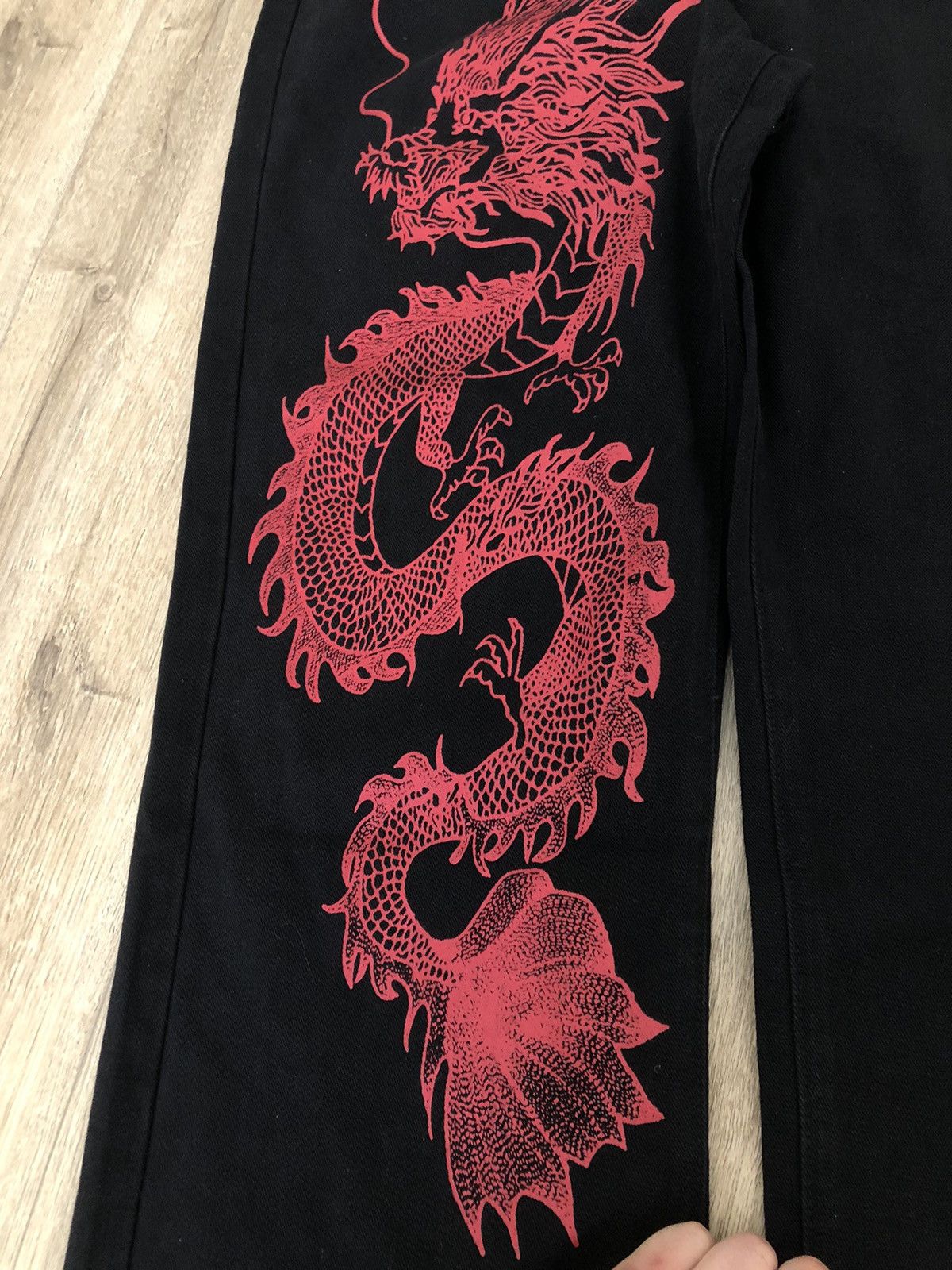 Japanese Brand Dragon Graphic Baggy Jeans(L) Size US 34 / EU 50 - 2 Thumbnail