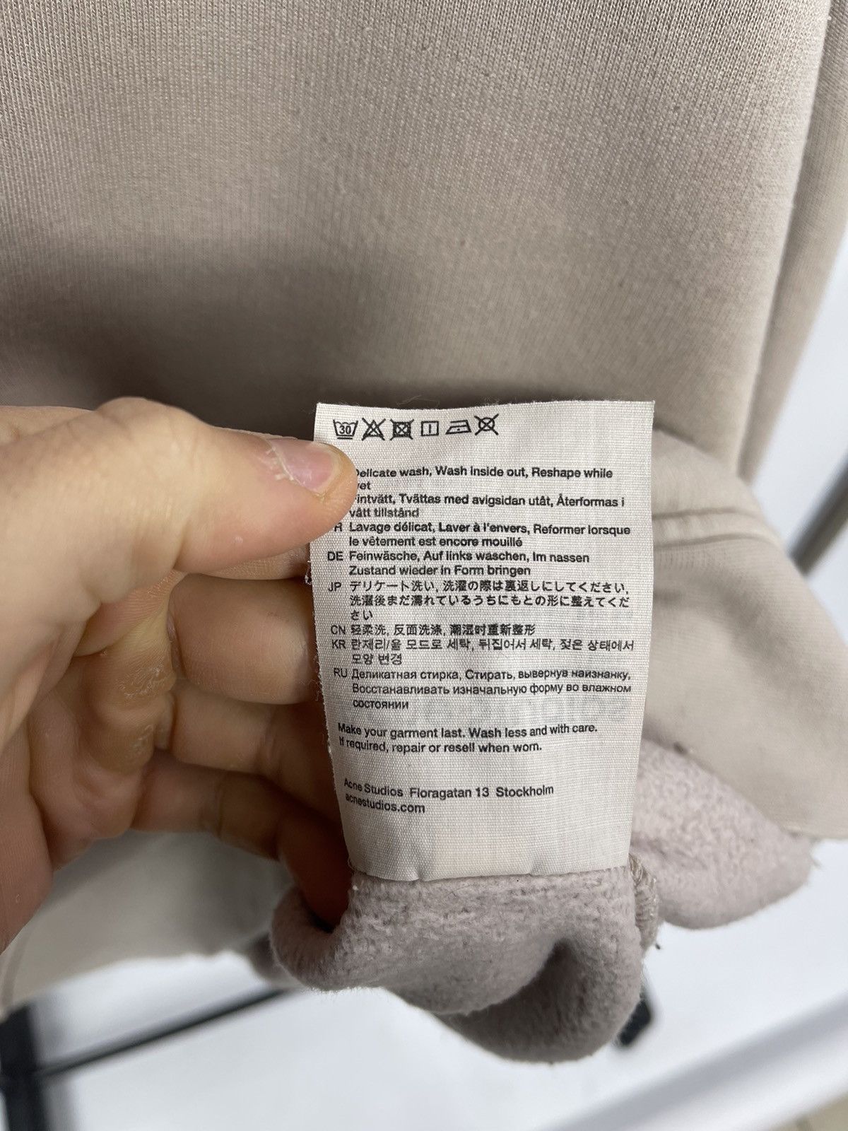 Acne Studios Acne Studios Flogho Crewneck Sweatshirt in Pale Beige Size L Size US L / EU 52-54 / 3 - 8 Thumbnail