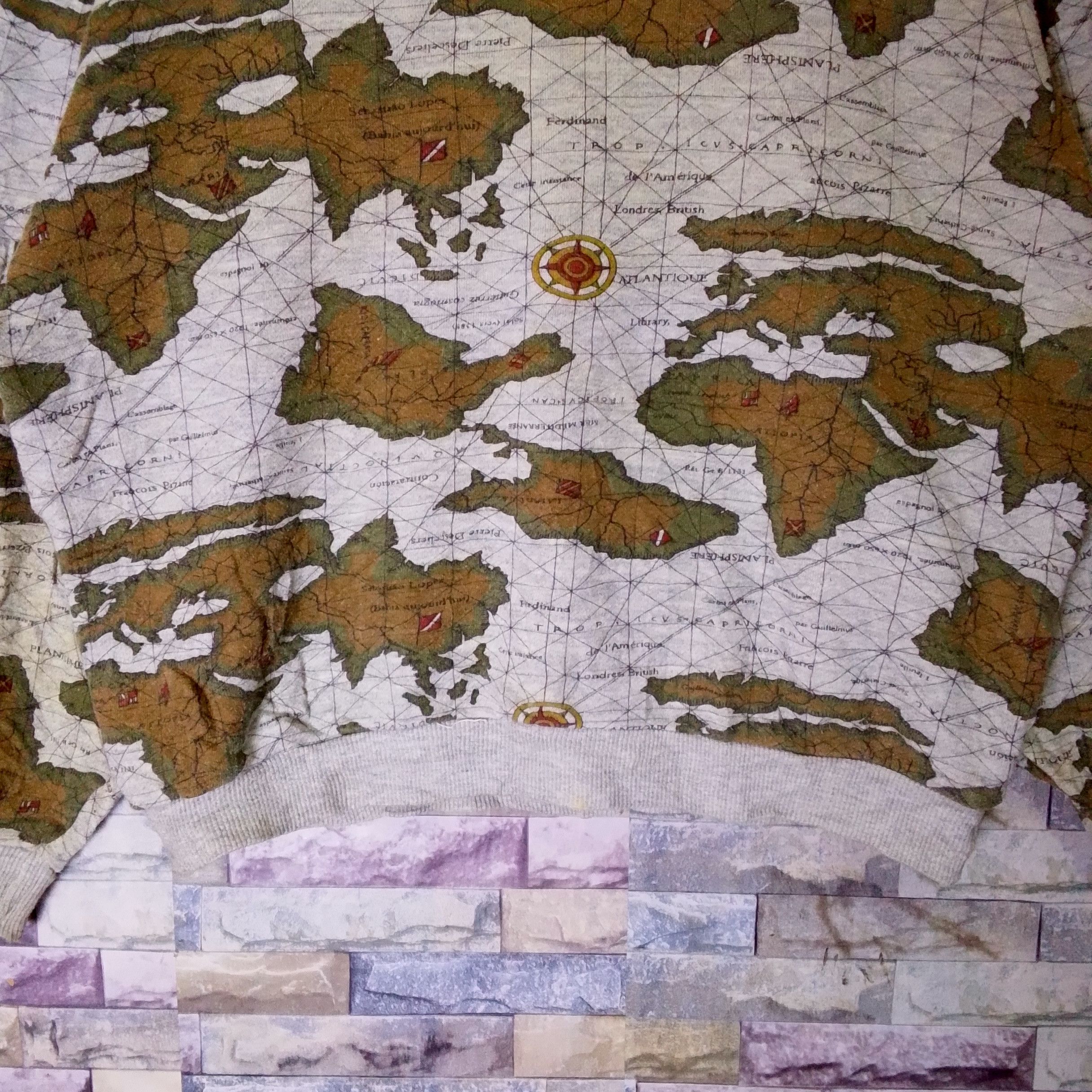 Vintage Vintage Map Boxy Sweatshirt Size US S / EU 44-46 / 1 - 4 Thumbnail