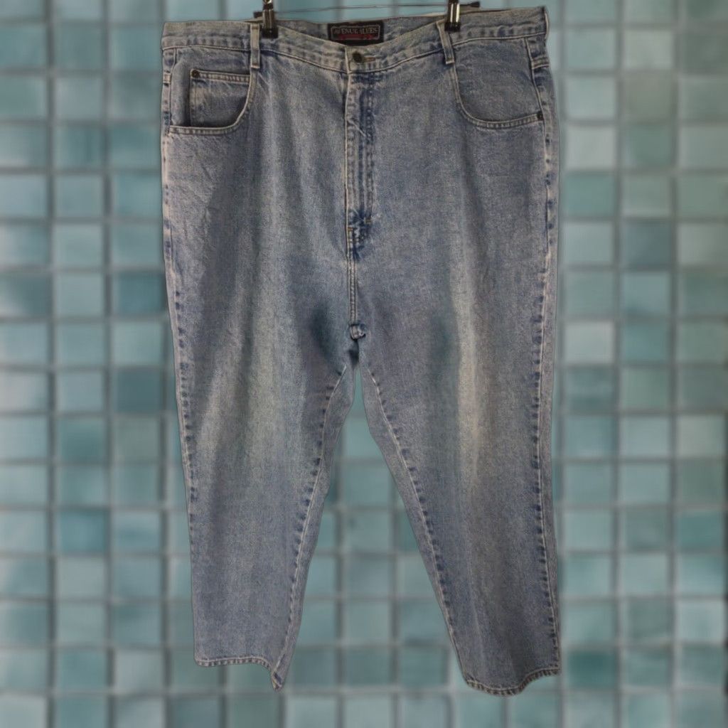Avenue Avenue Blues Women's Tapered Denim Jeans Size 24 Petite Blue Light Wash Size 42" / US 20 - 1 Thumbnail