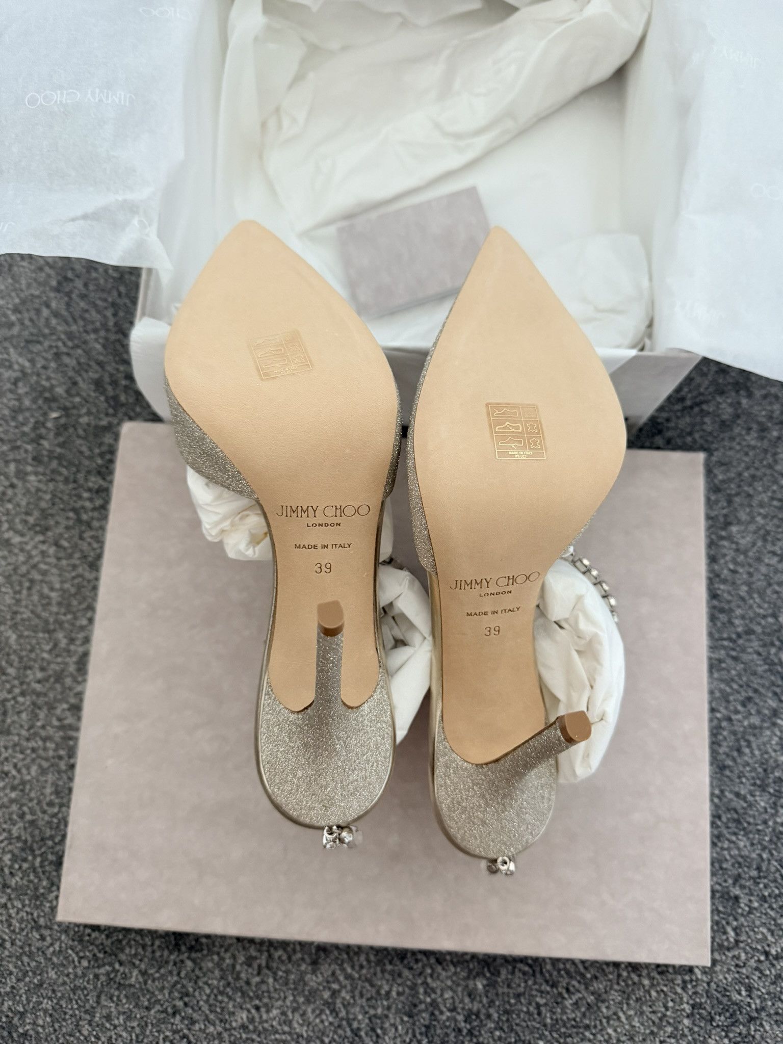 Jimmy Choo Jimmy Choo Saeda 39 Platinum Ice Crystal Size US 9 / IT 39 - 8 Thumbnail