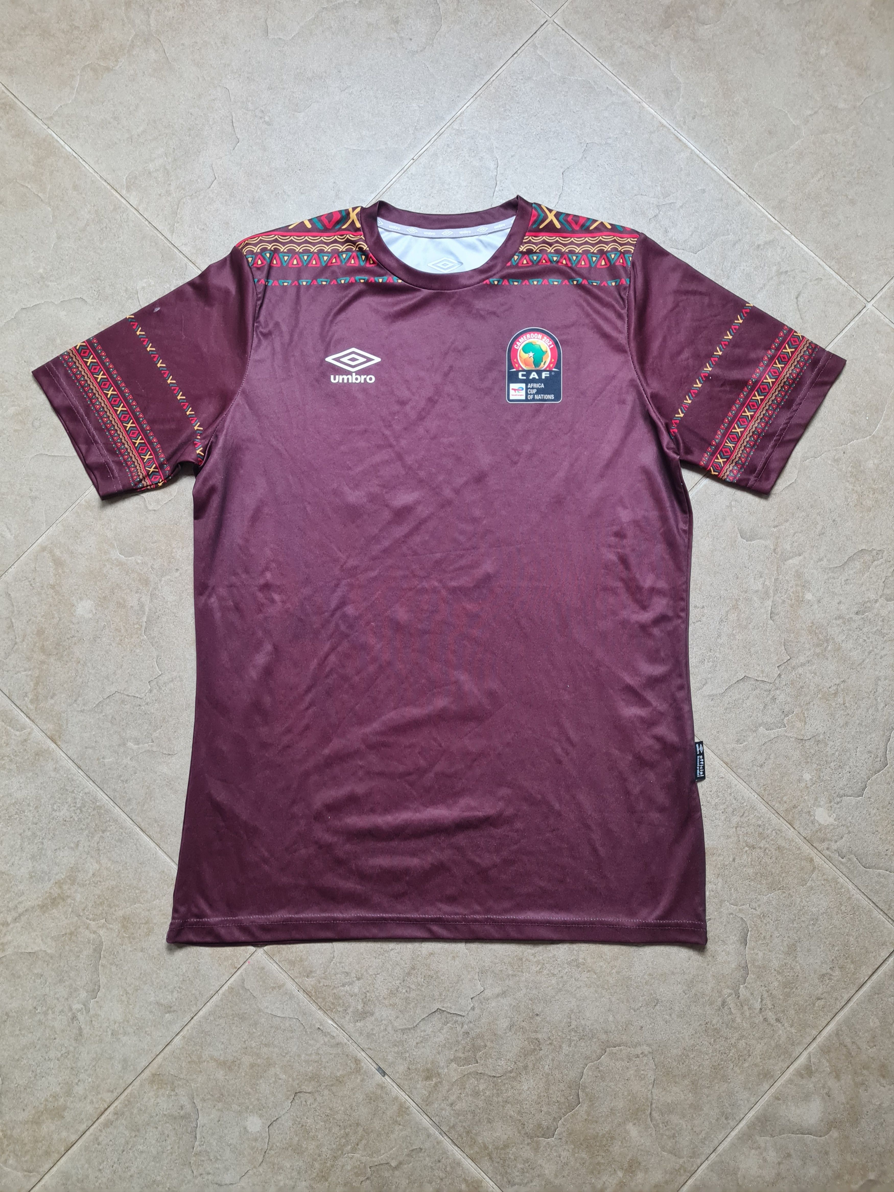 Umbro SOCCER CAMEROON 21 AFRICA CUP OF NATIONS UMBRO FOTBALL Size US L / EU 52-54 / 3 - 2 Thumbnail