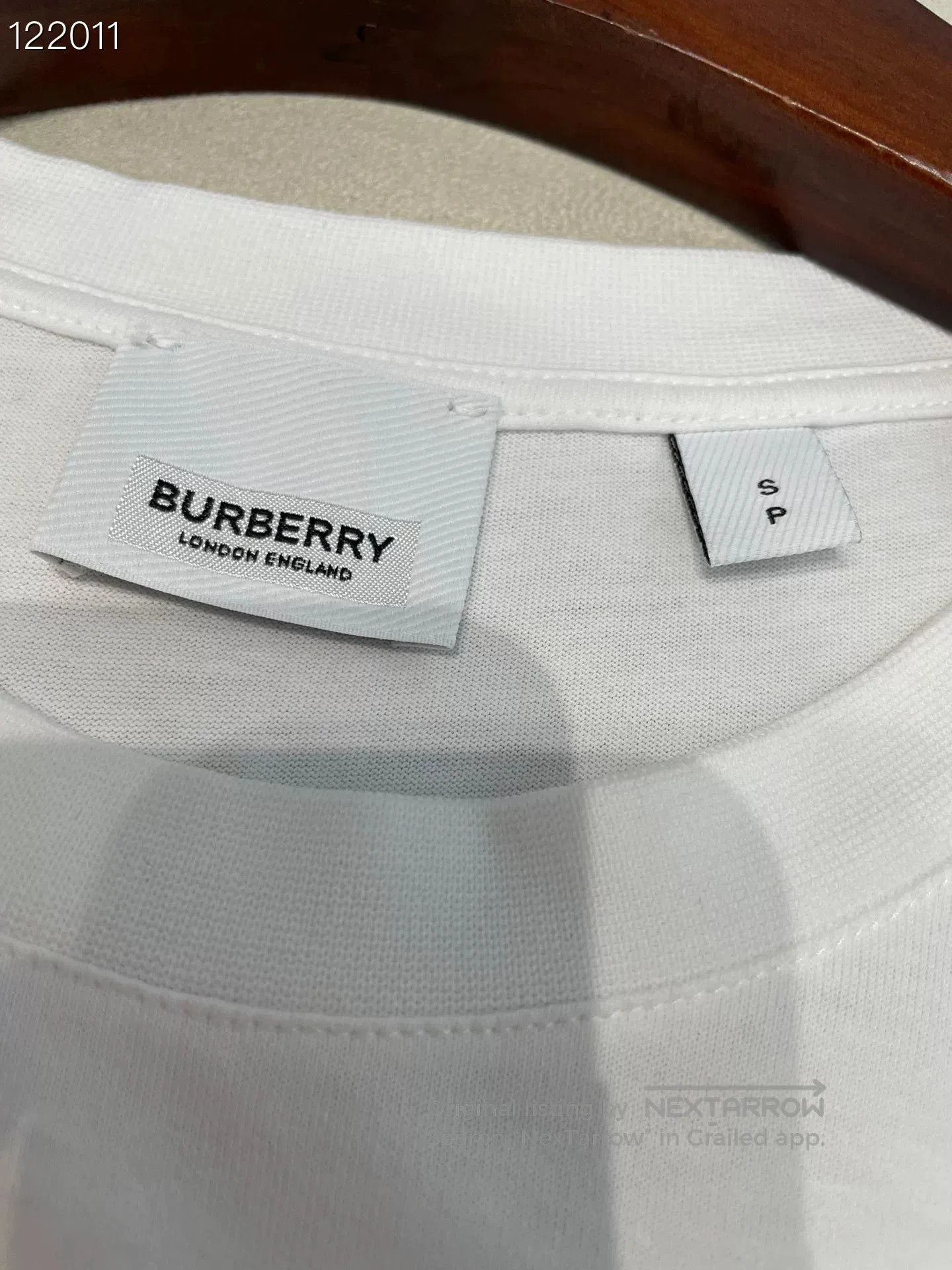 Burberry Burberry Women's White T. Size S / US 4 / IT 40 - 3 Thumbnail