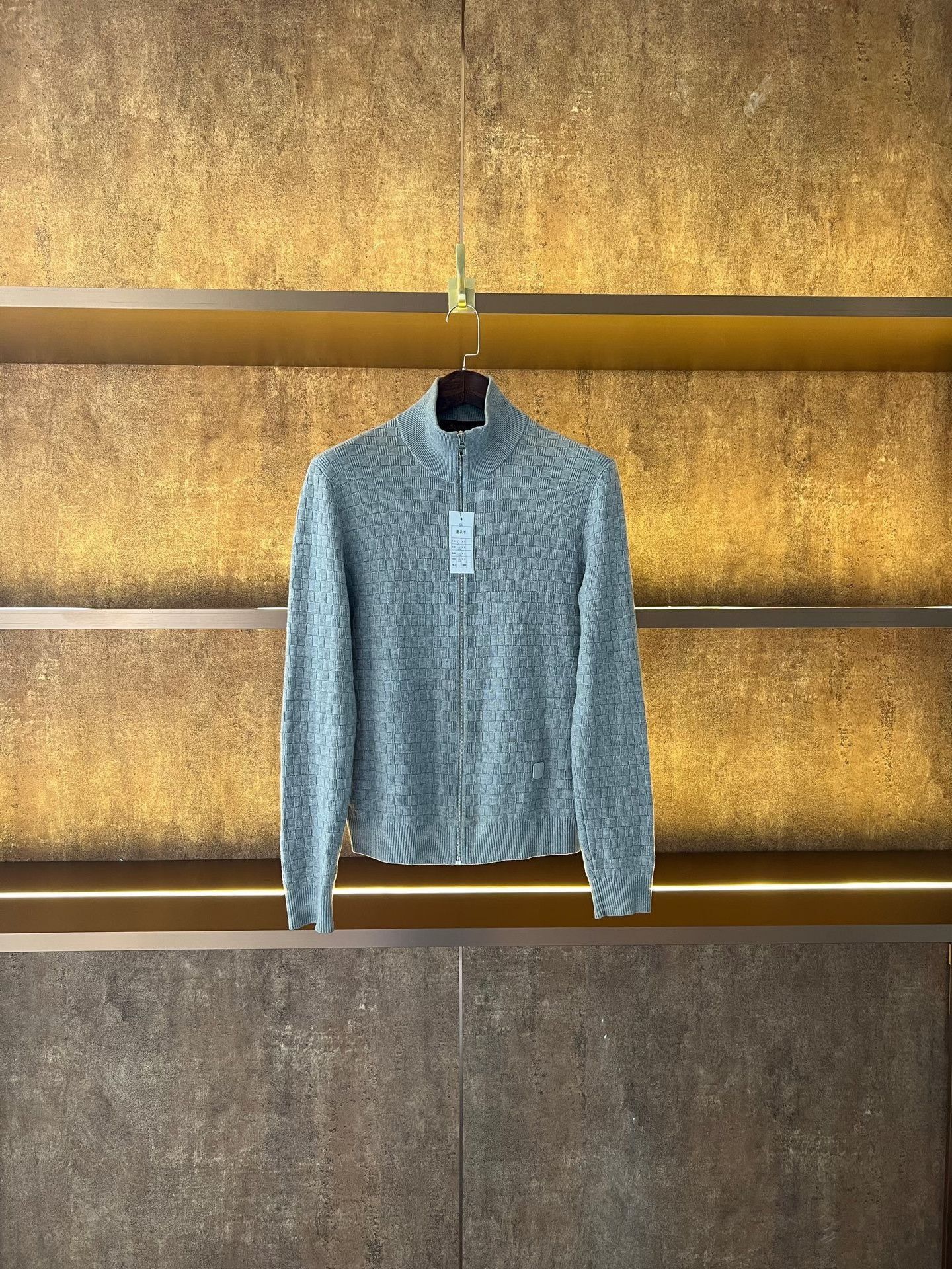 Louis Vuitton LV Gray Checkered Zipper Jacket Size US S / EU 44-46 / 1 - 1 Thumbnail