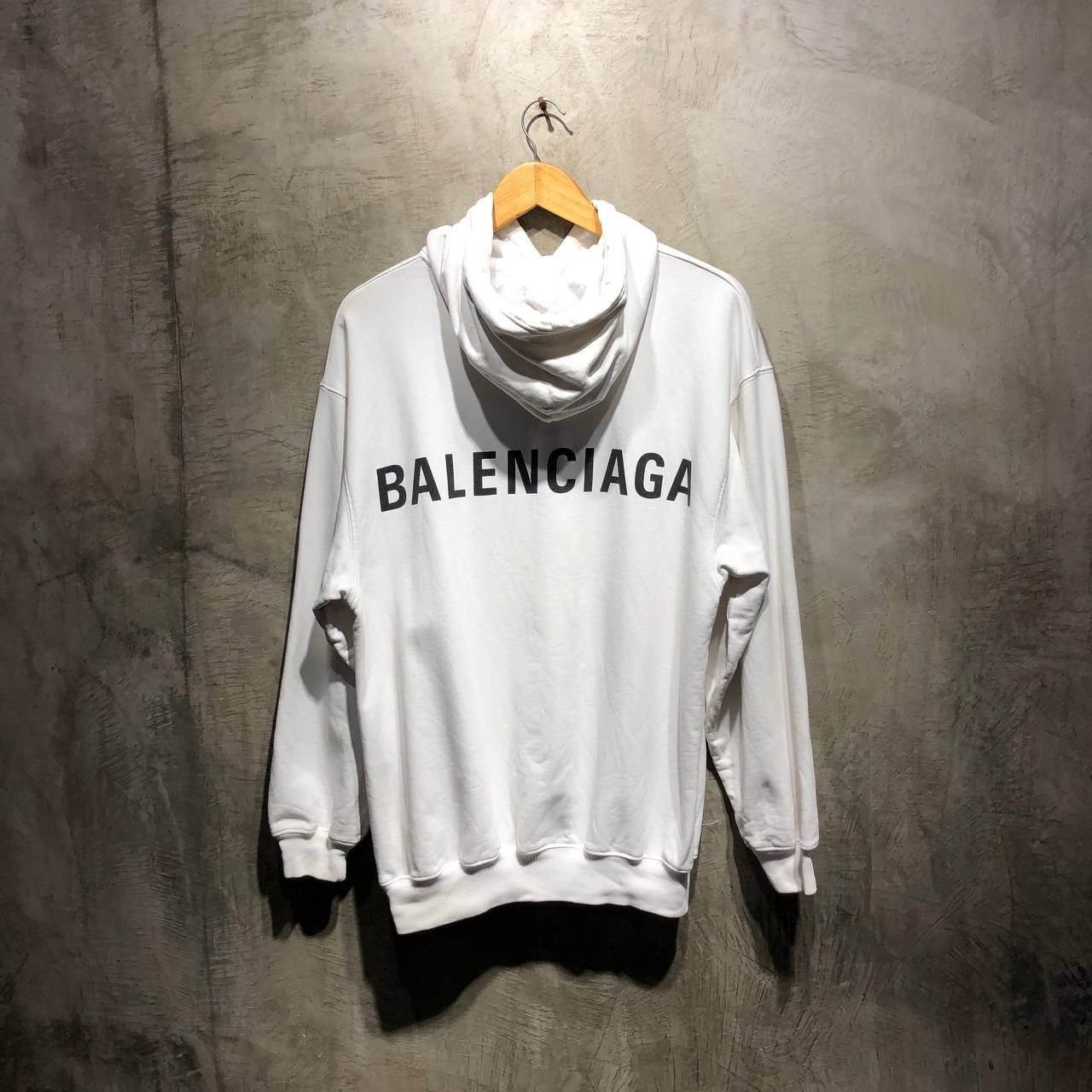 Balenciaga FW17 Back Logo spell out hoodie