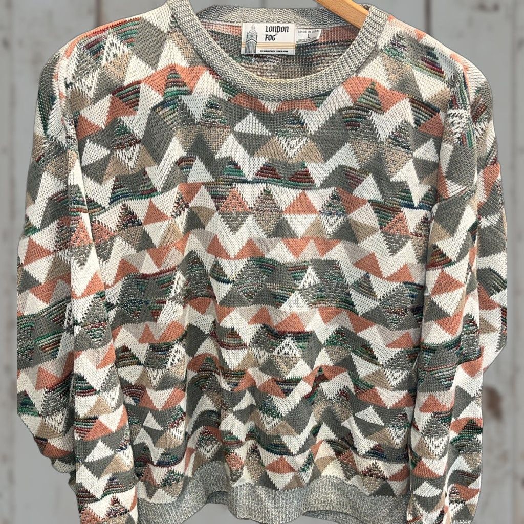 London Fog VINTAGE London Fog Sweater Geometric 90s Gray Beige Tan Triangles Knit L Mens Size US L / EU 52-54 / 3 - 1 Thumbnail