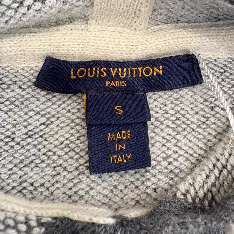 Louis Vuitton Louis Vuitton Cashmere logo embroidered hooded knit sweats Size US S / EU 44-46 / 1 - 7 Thumbnail