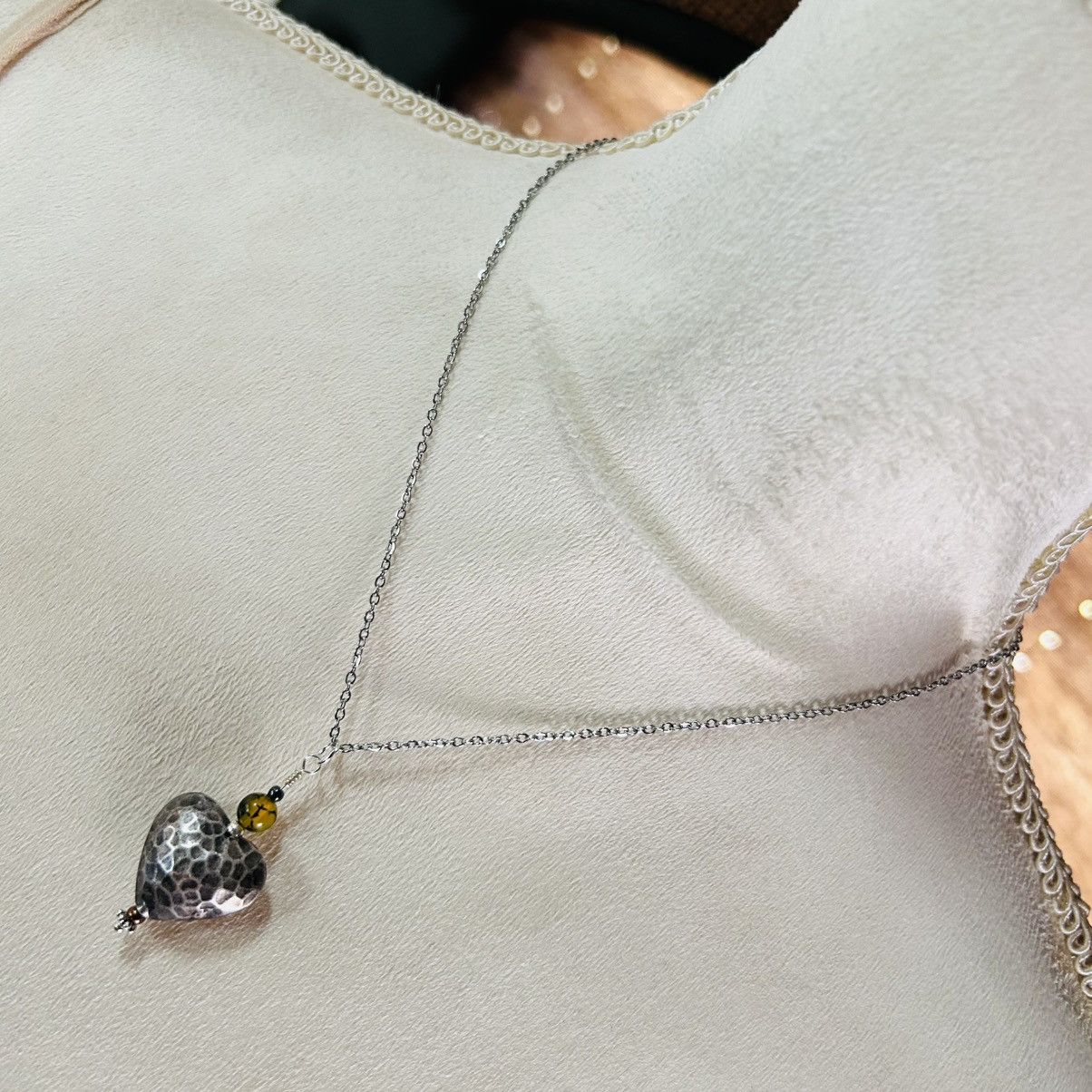 Handmade Handcrafted hammered bubble heart dragon vein necklace Size ONE SIZE - 1 Thumbnail