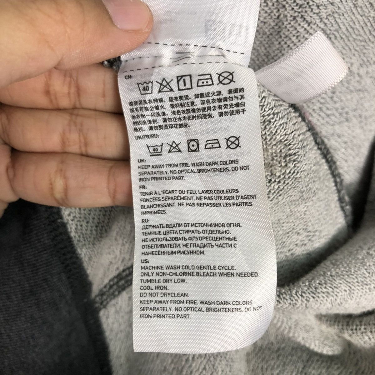 Japanese Brand 🔥VINTAGE ZIPPER HOODIE UNIQLO X ONE PIECE CARTOON Size US M / EU 48-50 / 2 - 24 Thumbnail