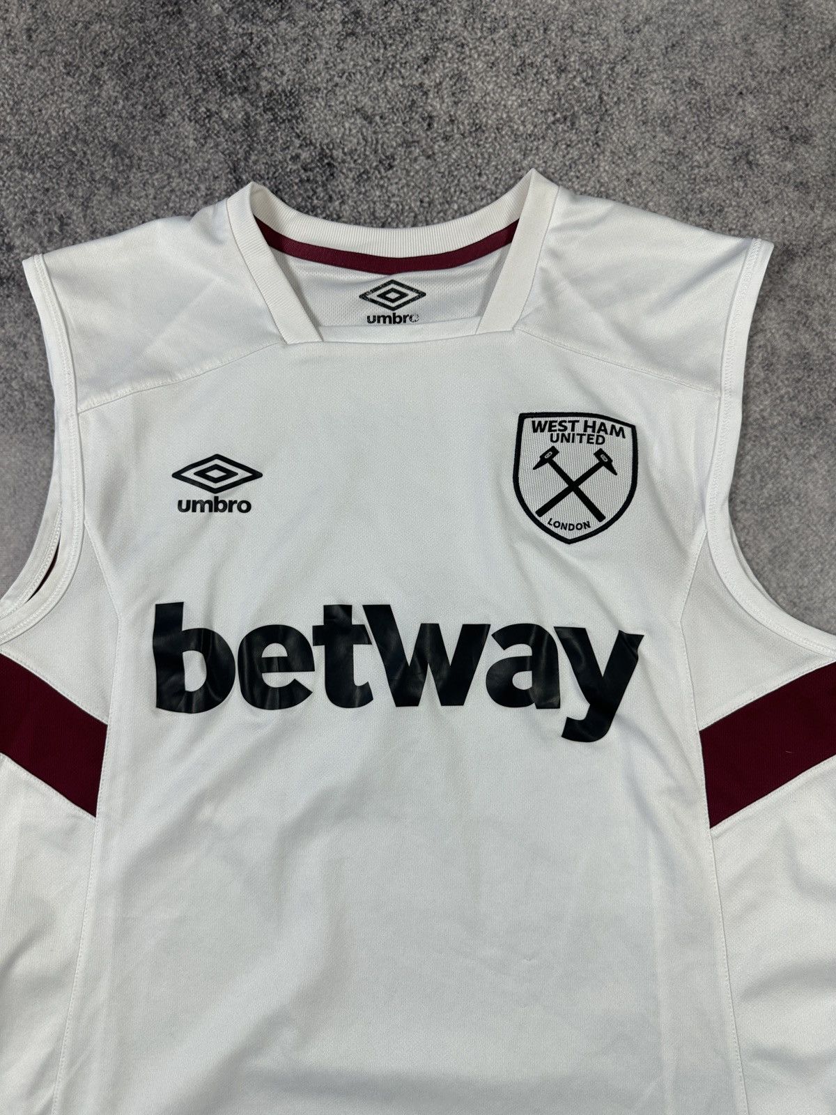 Umbro Umbro West Ham United Soccer Tank Top Streetwear Rare L Size US L / EU 52-54 / 3 - 2 Thumbnail