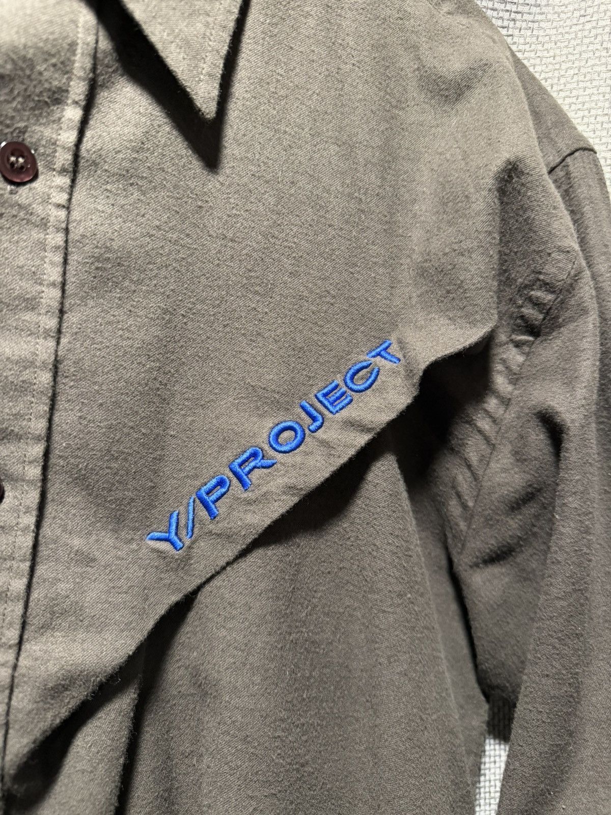 Y/Project Y/PROJECT Cinched Logo Button Up Shirt - Size L Size US L / EU 52-54 / 3 - 2 Thumbnail