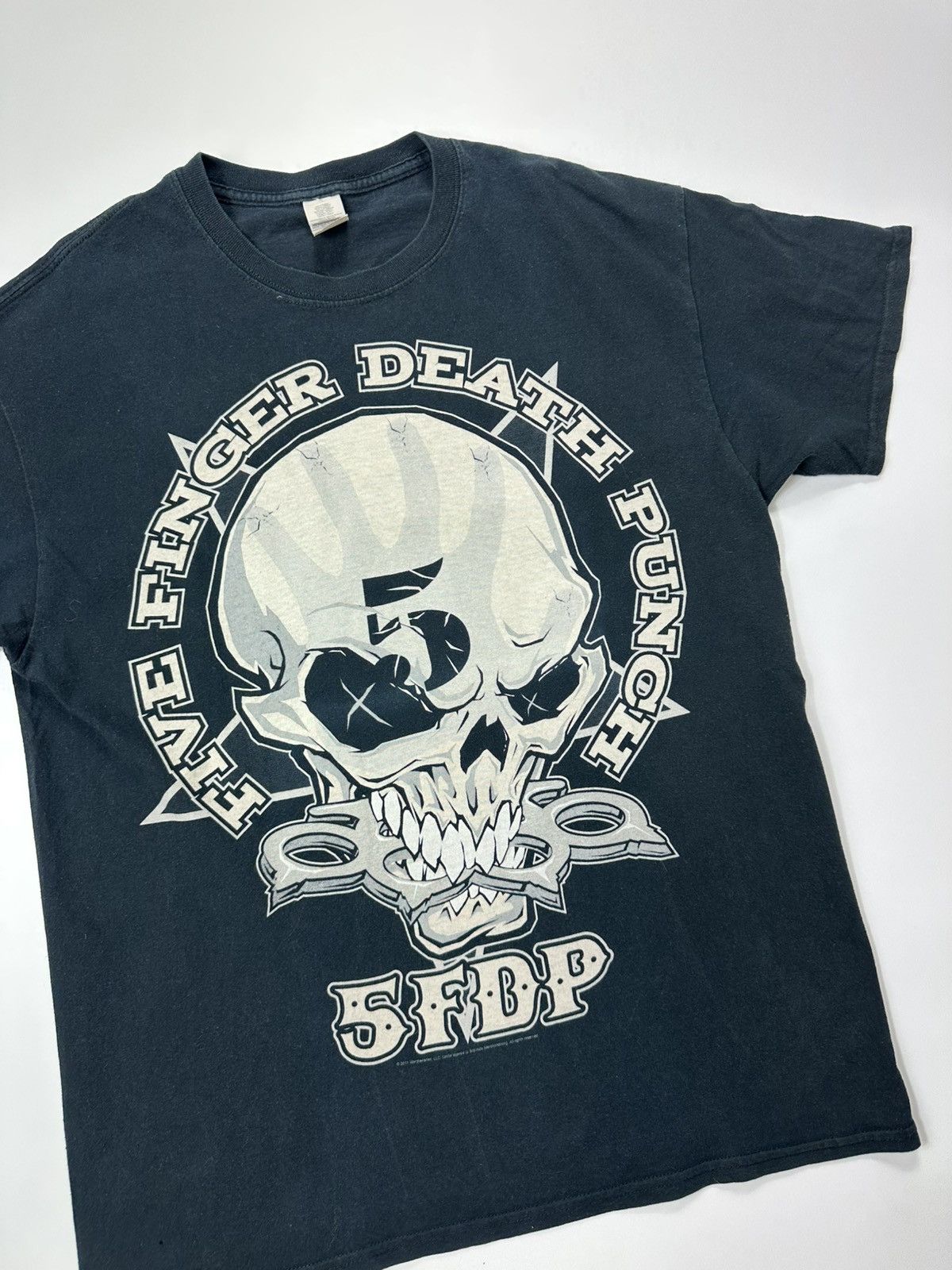 Band Tees 5 Finger Death Punch T-shirt Band Tees Logo 2011 Size US L / EU 52-54 / 3 - 6 Thumbnail