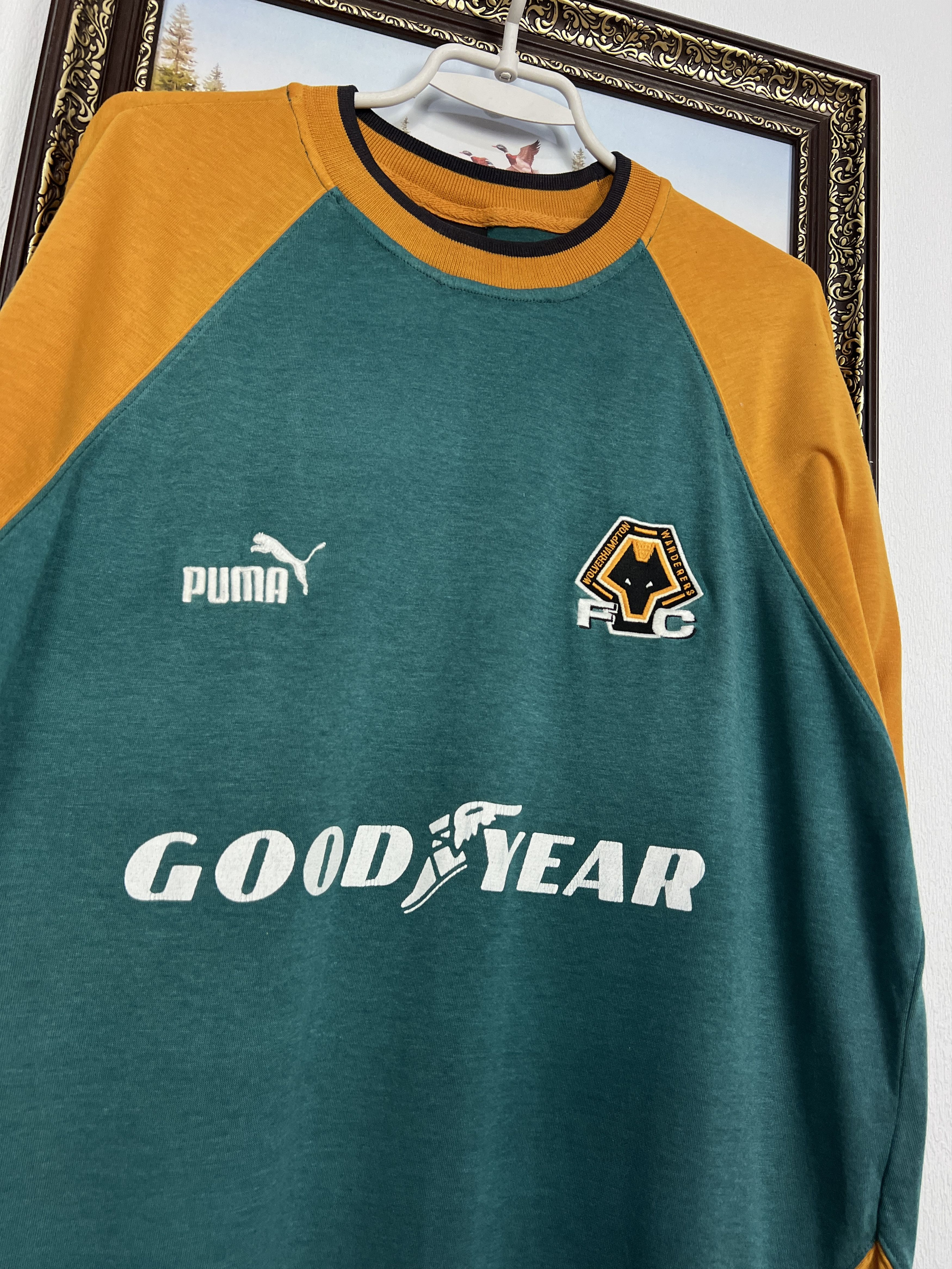 Puma Wolverhampton Wanderers Wolves Football Train Shirts Jersey Size US L / EU 52-54 / 3 - 3 Thumbnail