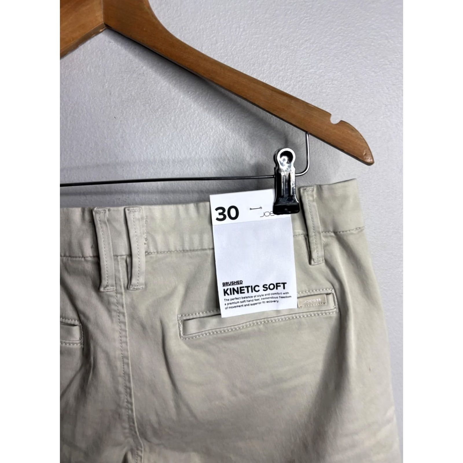 Vintage Joe's Jeans Shorts Mens 30 Beige Khaki Wheat Kinetic Soft Chino Stretch Flat Front Pockets Casual Vintage: No Size US 30 / EU 46 - 2 Thumbnail