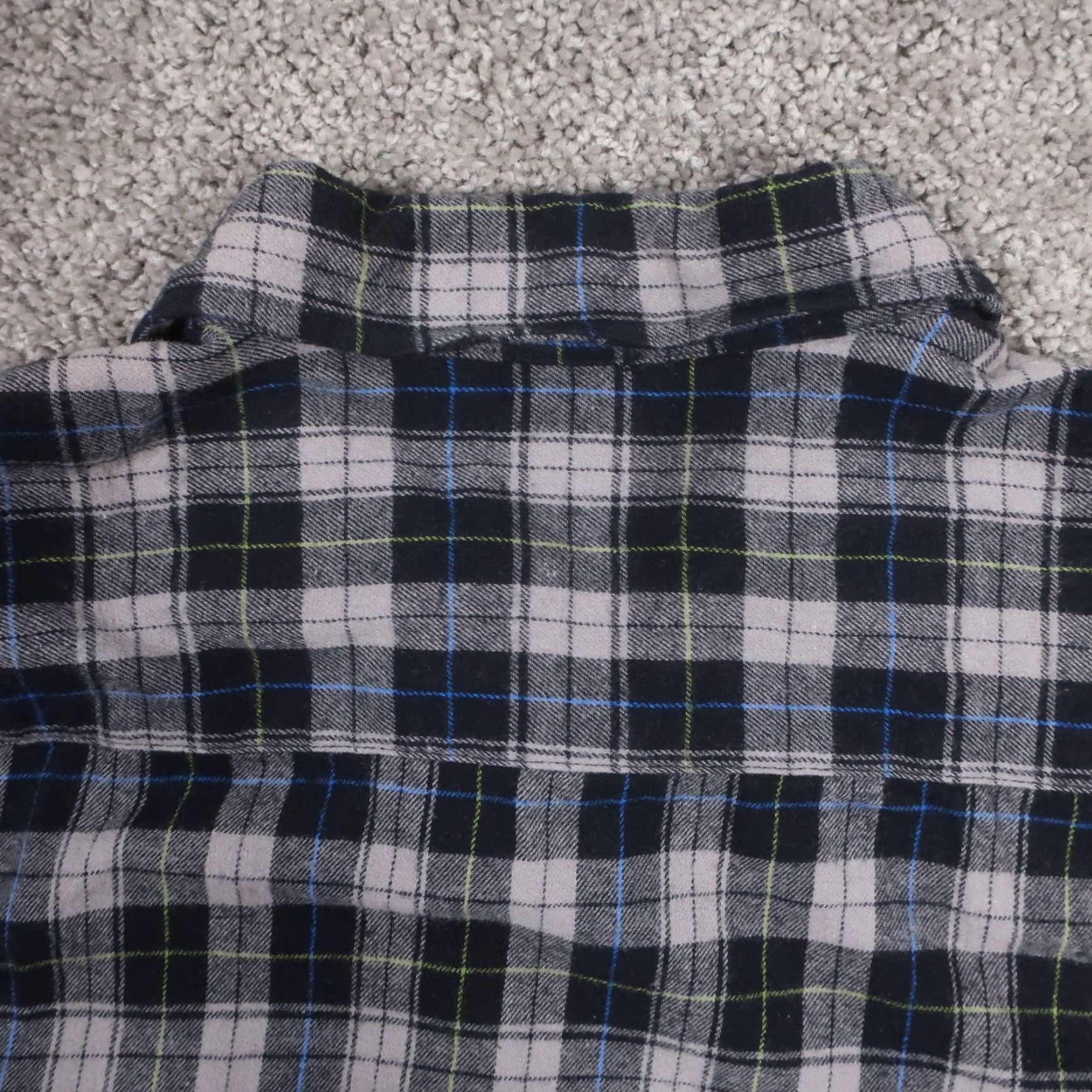 Carhartt Carhartt Flannel Button-Up Mens 2XL Black Gray Plaid Long Sleeve EUC Shirt Men Regualr Fit Size US XXL / EU 58 / 5 - 7 Thumbnail