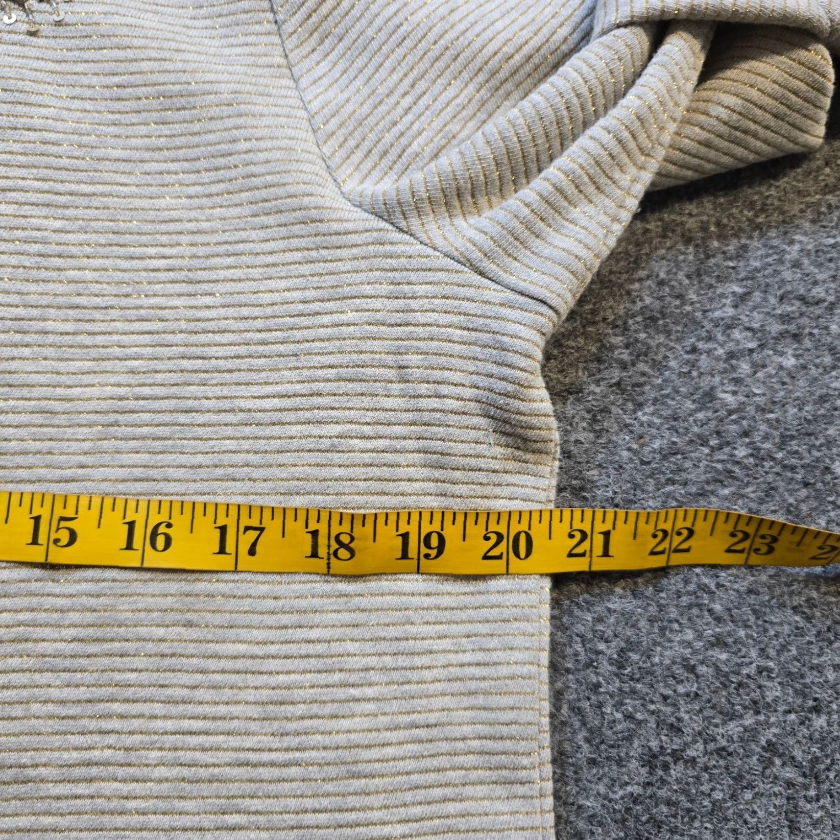 Talbots Talbots Sweater Women L Gray Striped Knit Beaded Sequins 3/4 Sleeve Round Neck Casual Career All Seasons Pullover Womens Size L / US 10 / IT 46 - 6 Thumbnail