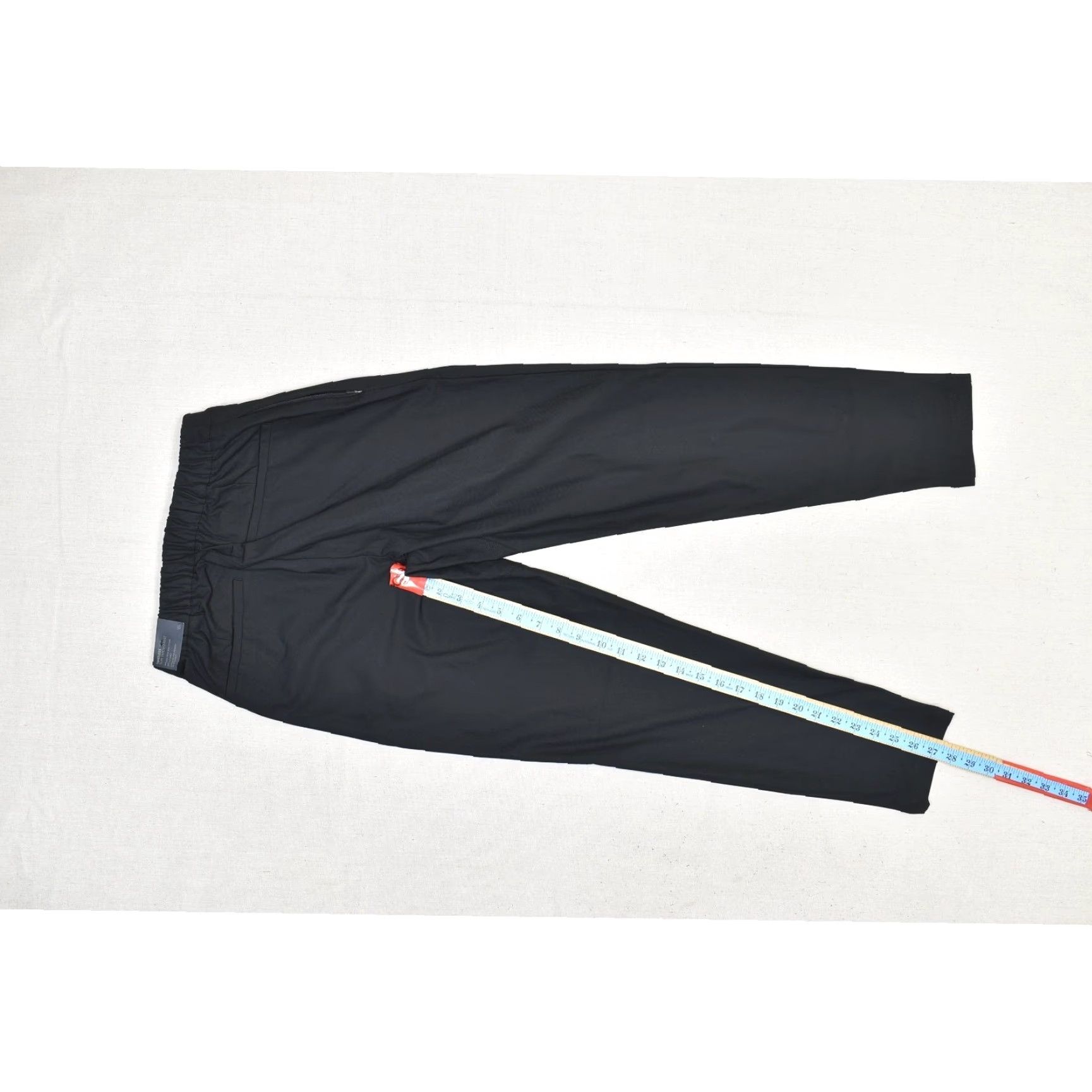 Vuori NEW Vuori Men's Slim Taper Black Performance Jogger Regular Size S Size US 29 - 7 Thumbnail