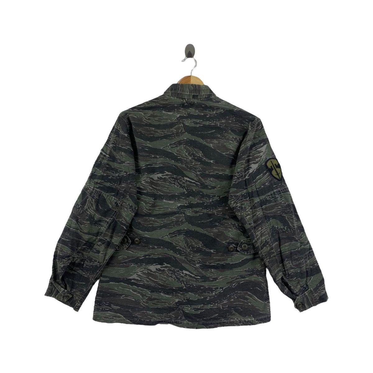 Vintage Vintage 80s US ARMY Tiger Stripes Jungle Camo Shirt Jacket Size US S / EU 44-46 / 1 - 3 Thumbnail