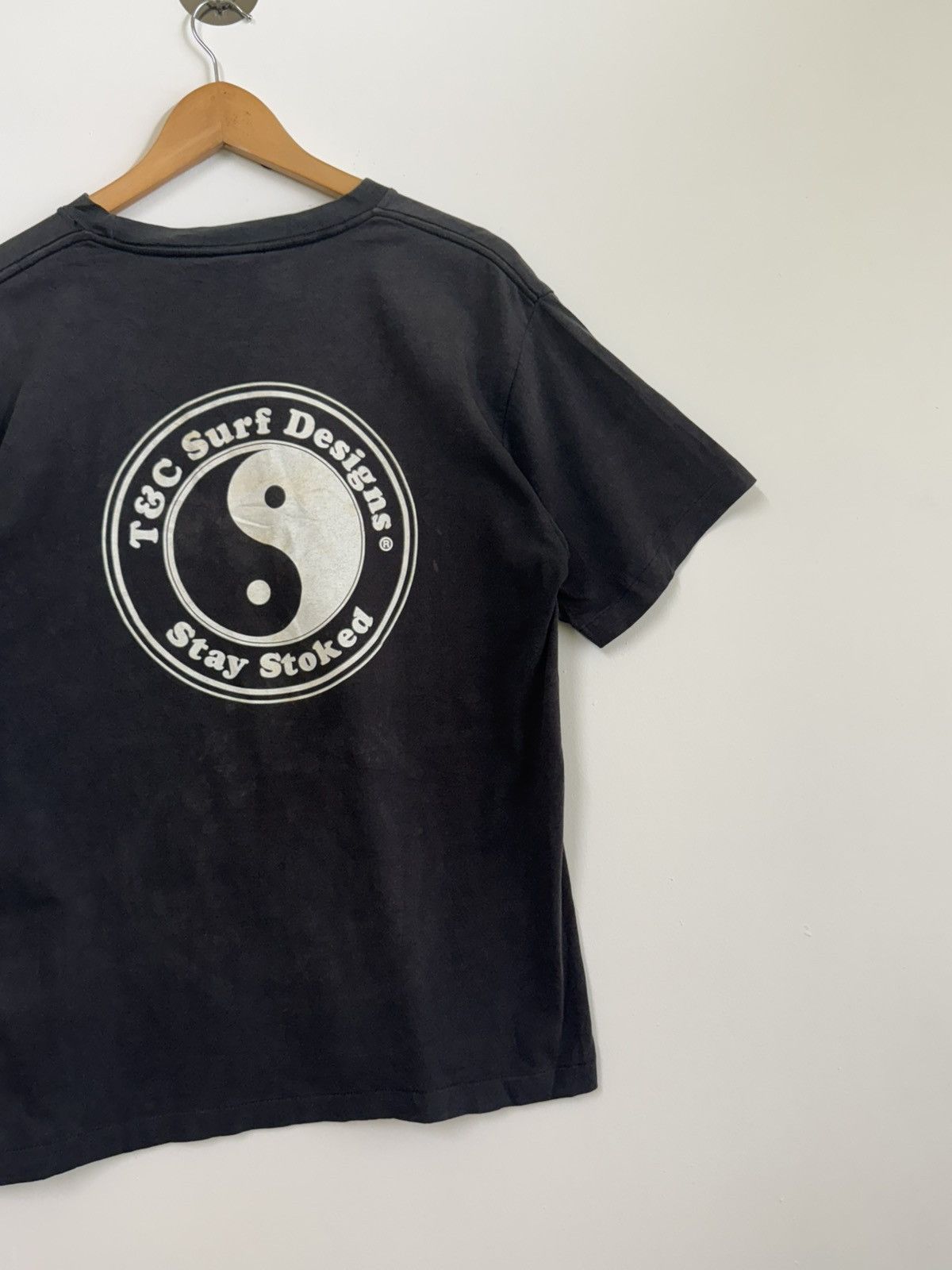Japanese Brand Vintage T&C SURF Design Single Stitch Sun Faded Hawaii Tee Size US M / EU 48-50 / 2 - 8 Thumbnail