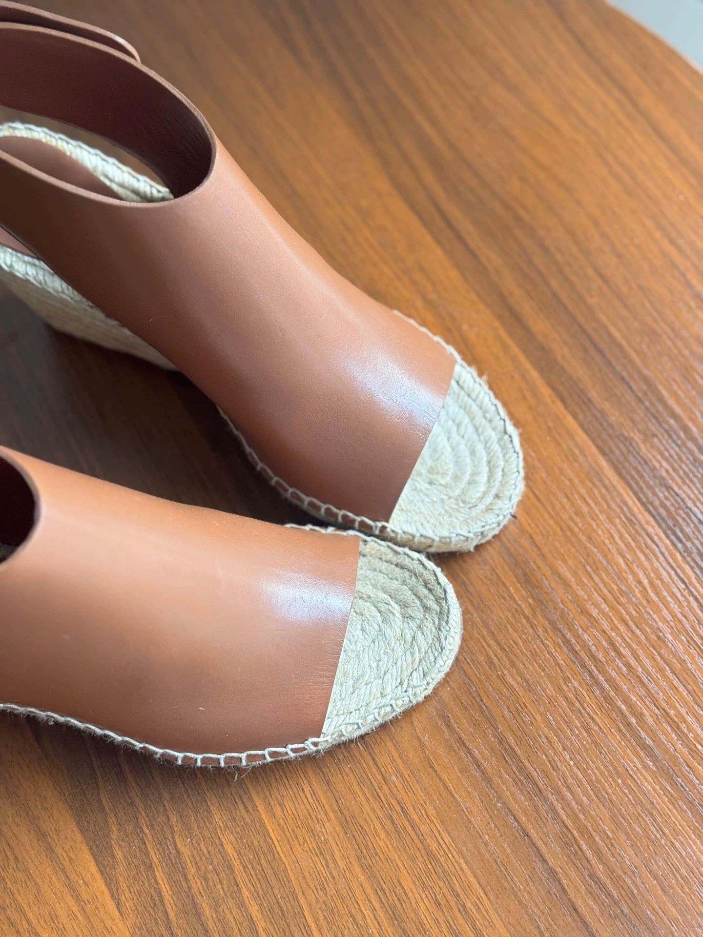 Celine Unused Celine Fur Rattan Sole Block Heel Sandals Size 39 Size US 8 / IT 38 - 7 Thumbnail