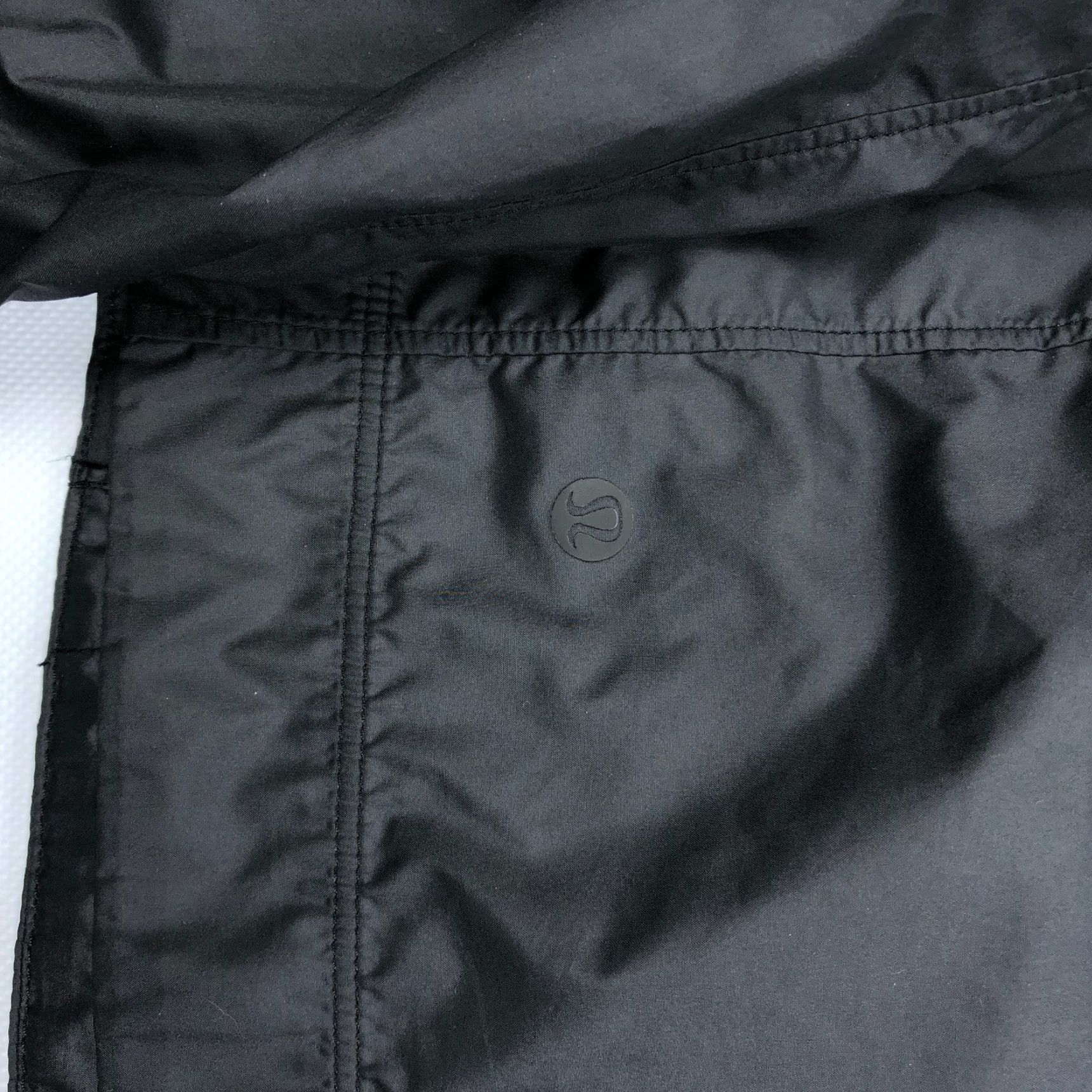 Lululemon Lululemon Jacket Womens 10 Black Lightweight Pullover Zip Activewear Running Yoga Athletic Spring Fall Winter Cropped Nylon Blended Fabric Size L / US 10 / IT 46 - 7 Thumbnail