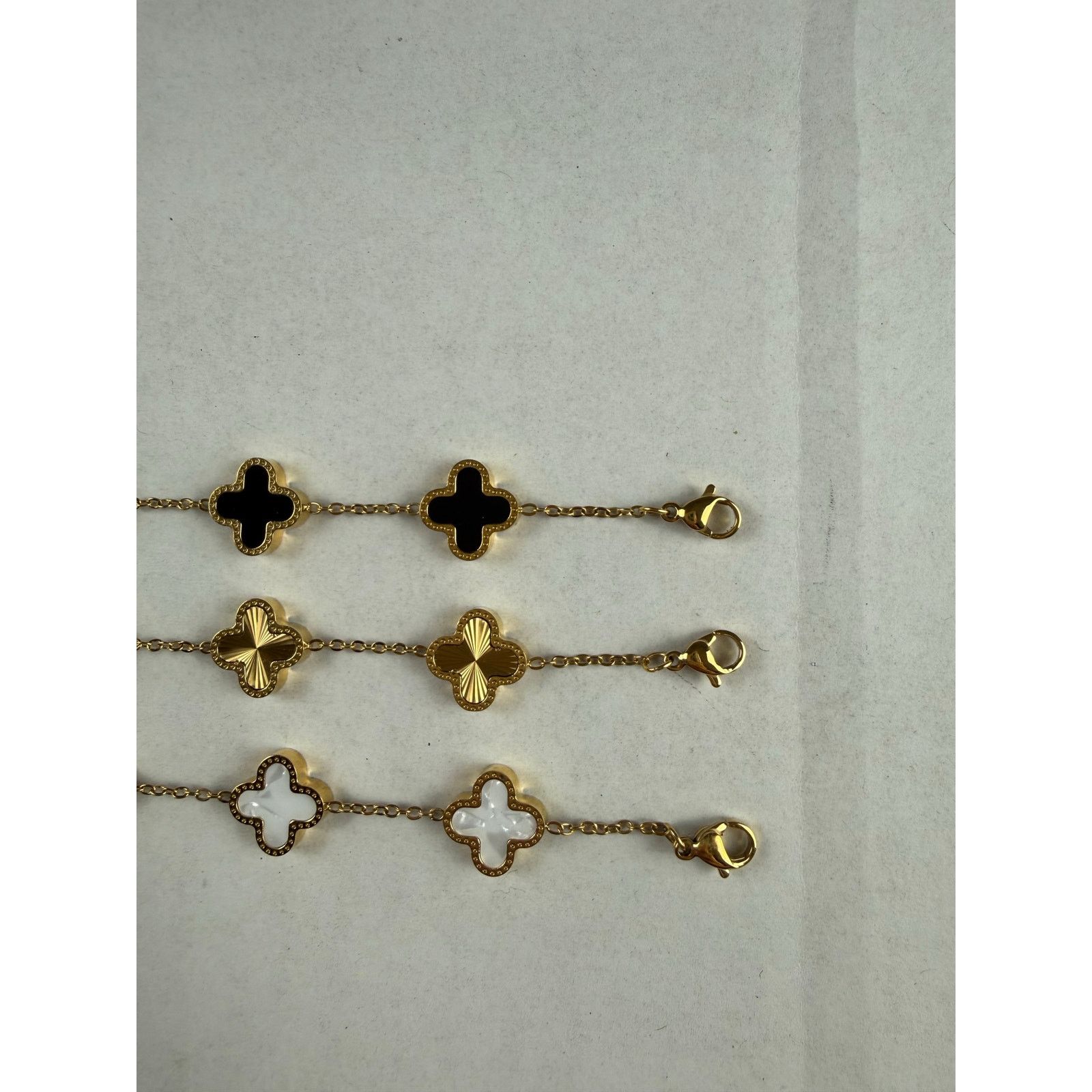 Jewelry Tarnish Free Stainless Steel Clover Bracelets Size ONE SIZE - 5 Thumbnail