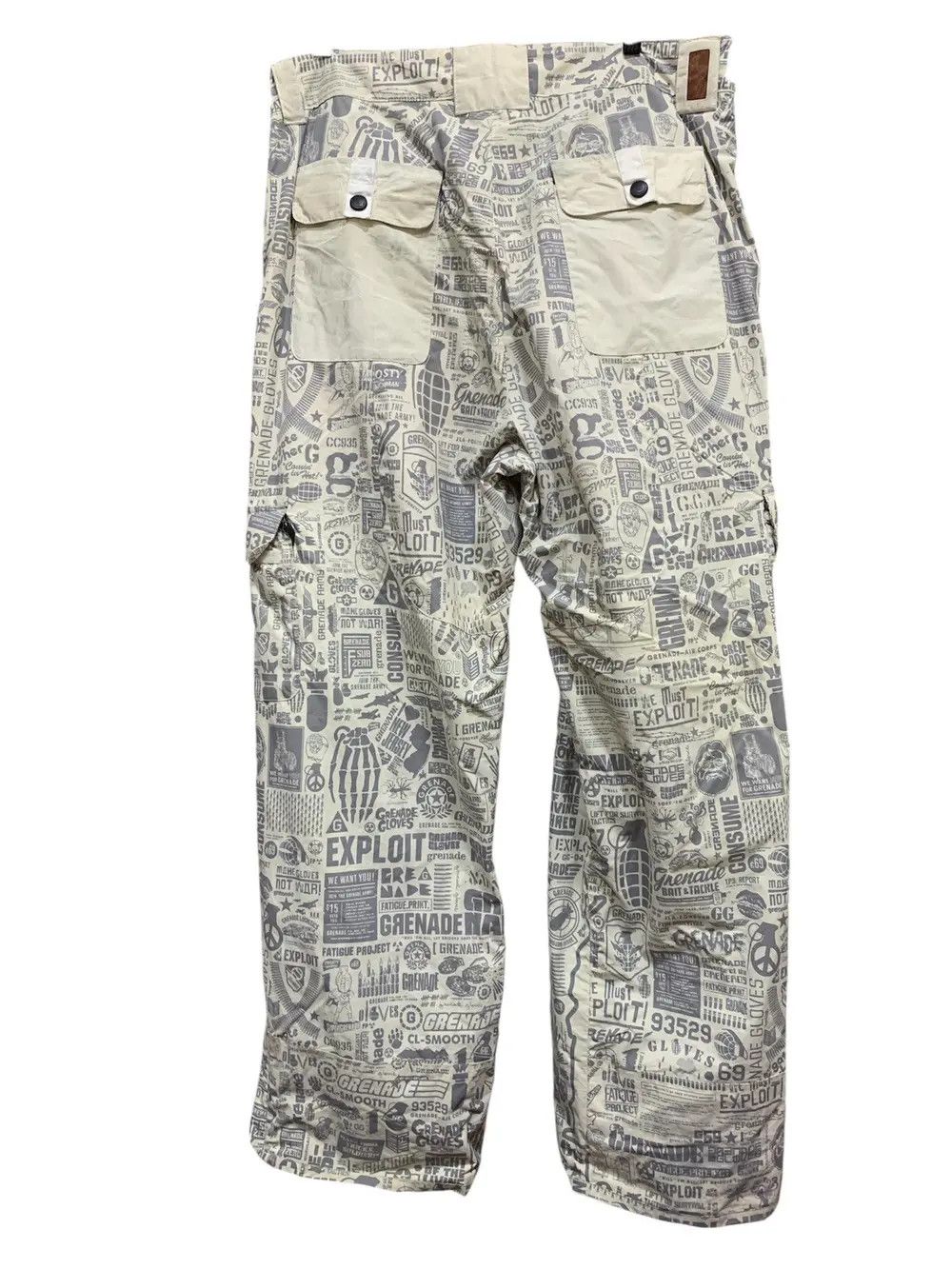 Grenade SkiPants Grenade Fatigue Project Full Print 2007/2008 Size L Size US 32 / EU 48 - 2 Thumbnail