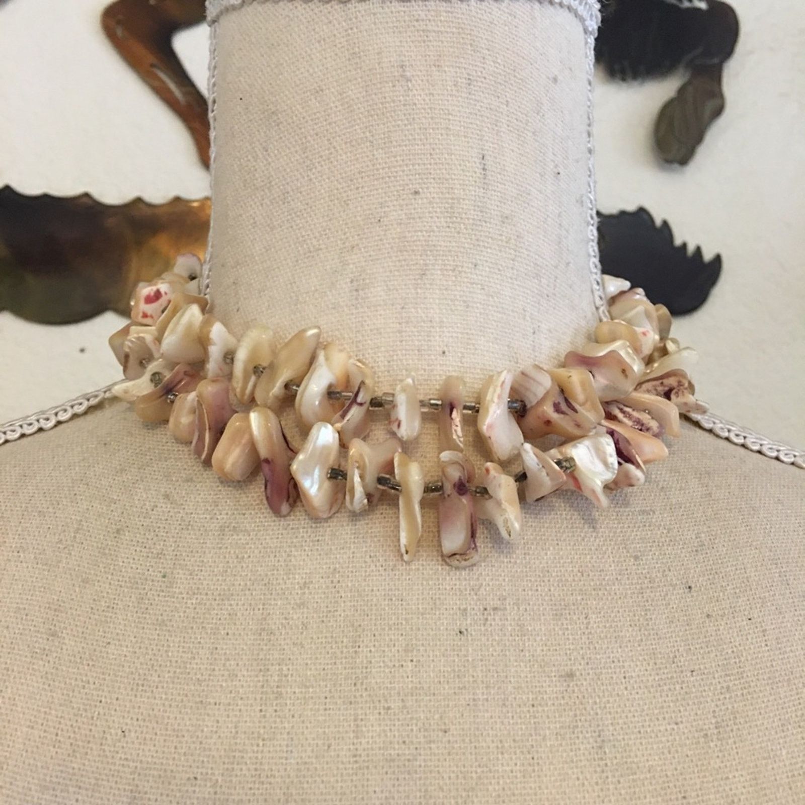 Vintage Vintage double strand shell choker necklace Size ONE SIZE - 1 Thumbnail