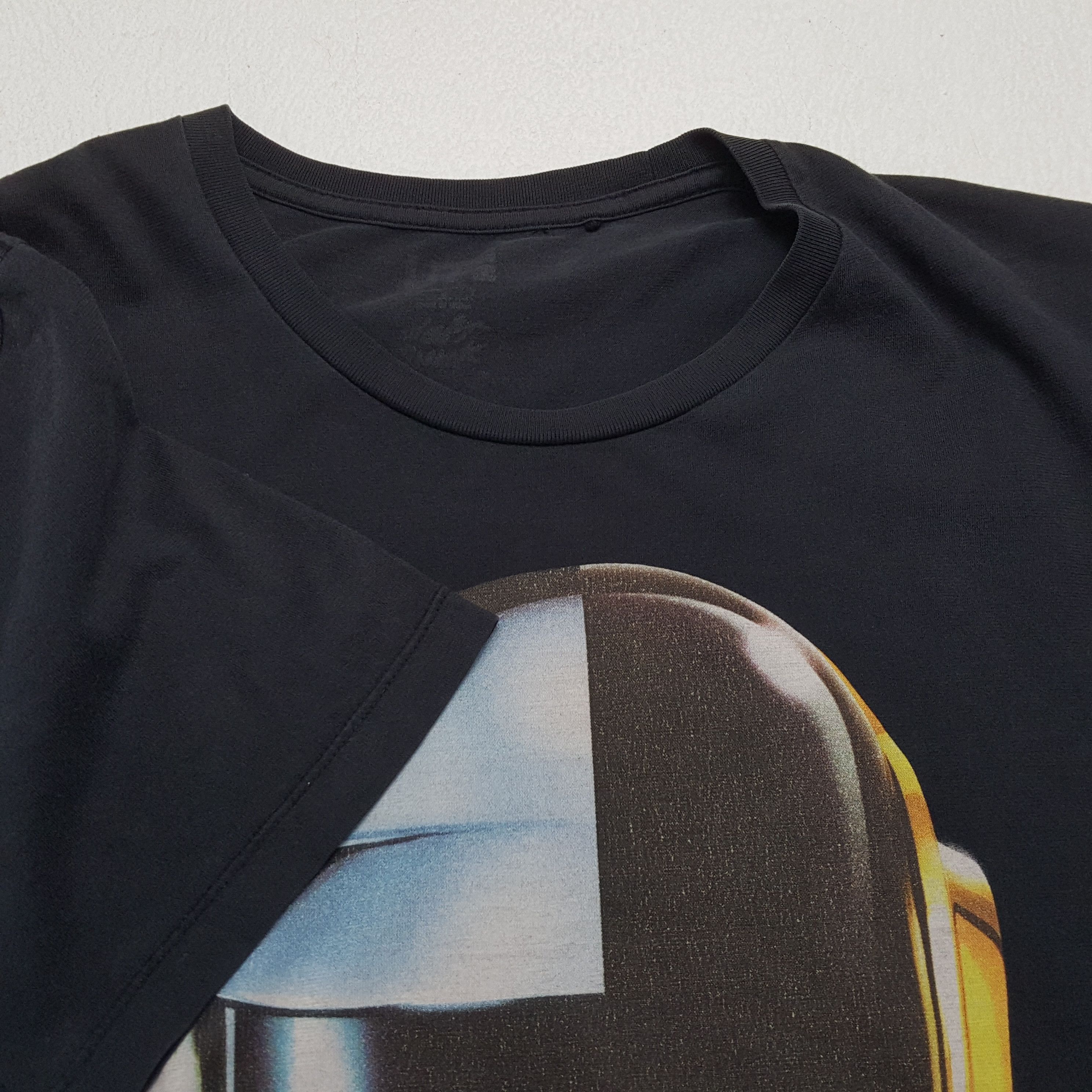 Band Tees × Vintage DAFT PUNK Electronic Music Duo Center Design Tshirt Size US M / EU 48-50 / 2 - 5 Thumbnail