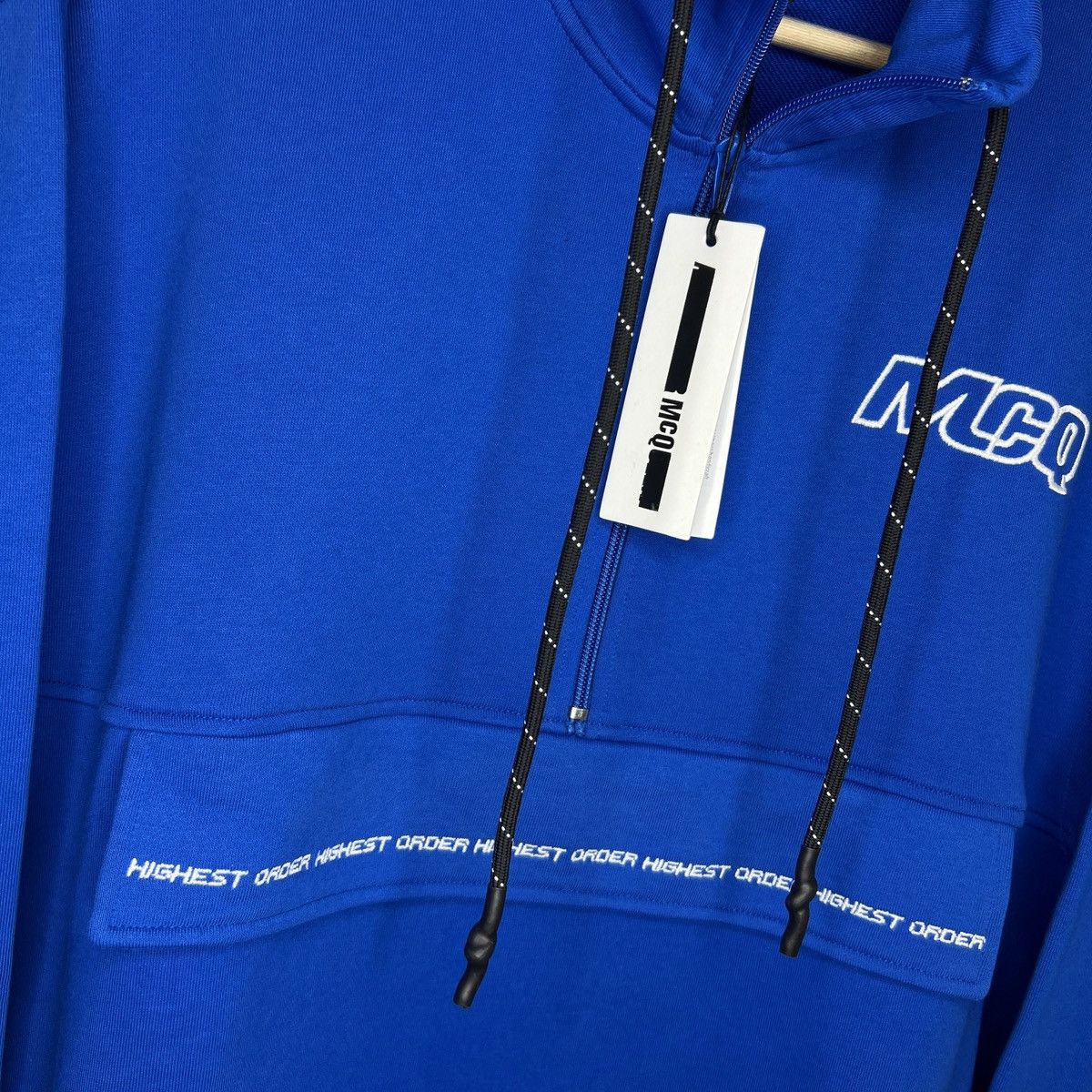 Alexander McQueen Alexander Mcqueen MCQ Sweatshirt Half Zip Blue Navy Logo Size US XL / EU 56 / 4 - 4 Thumbnail
