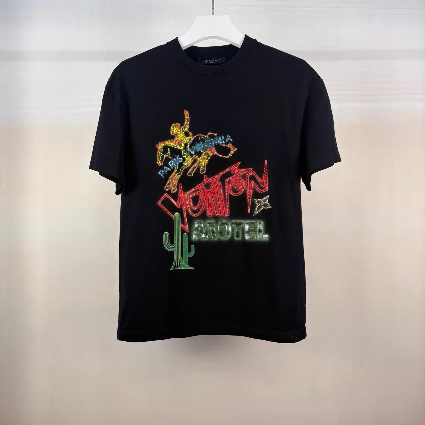 Louis Vuitton LV Western Neon Rhinestone Short Sleeve Tee L Italy Size US L / EU 52-54 / 3 - 1 Thumbnail