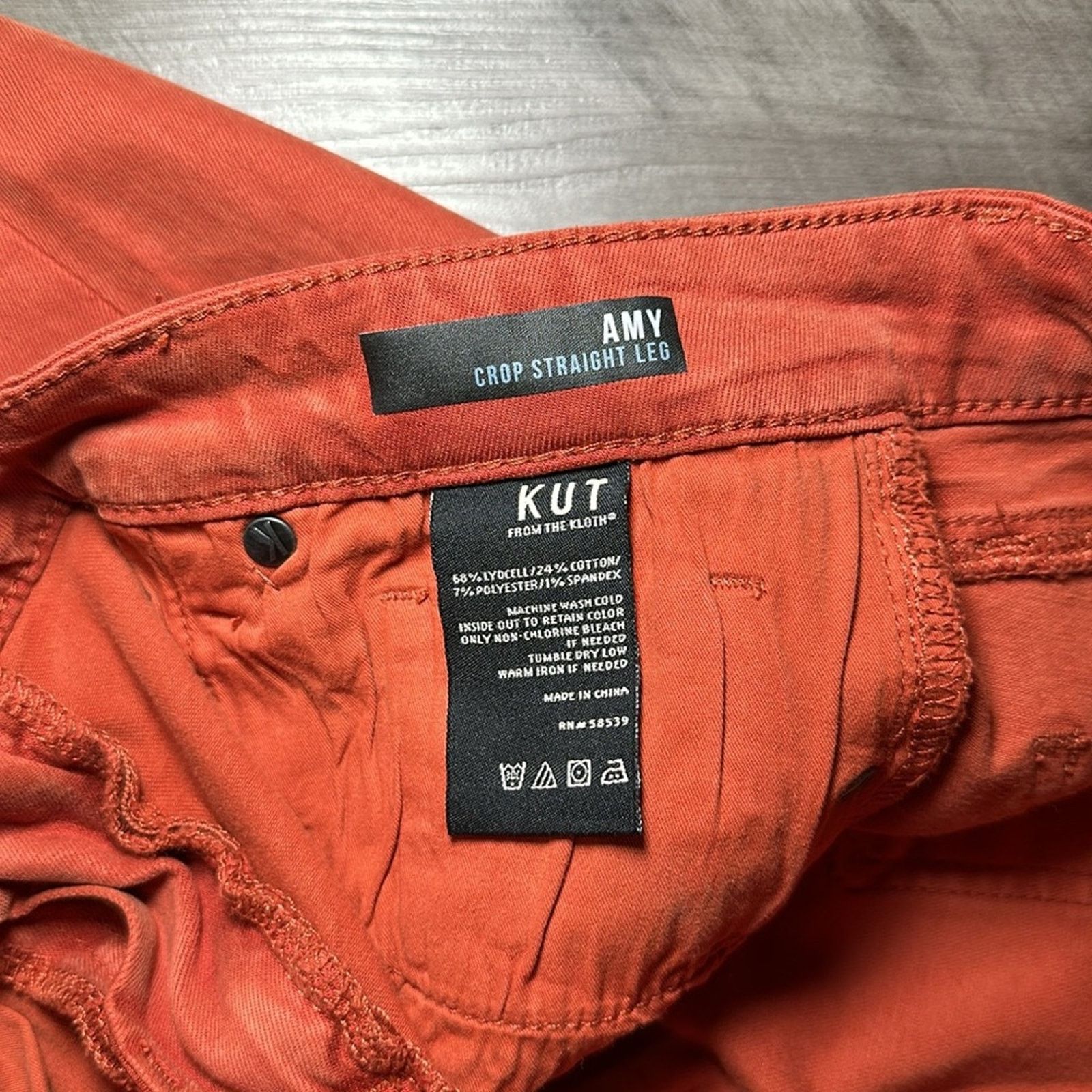 Other Kut From the Kloth Amy Crop Straight Leg Jeans - 6 Size 28" / US 6 / IT 42 - 7 Thumbnail