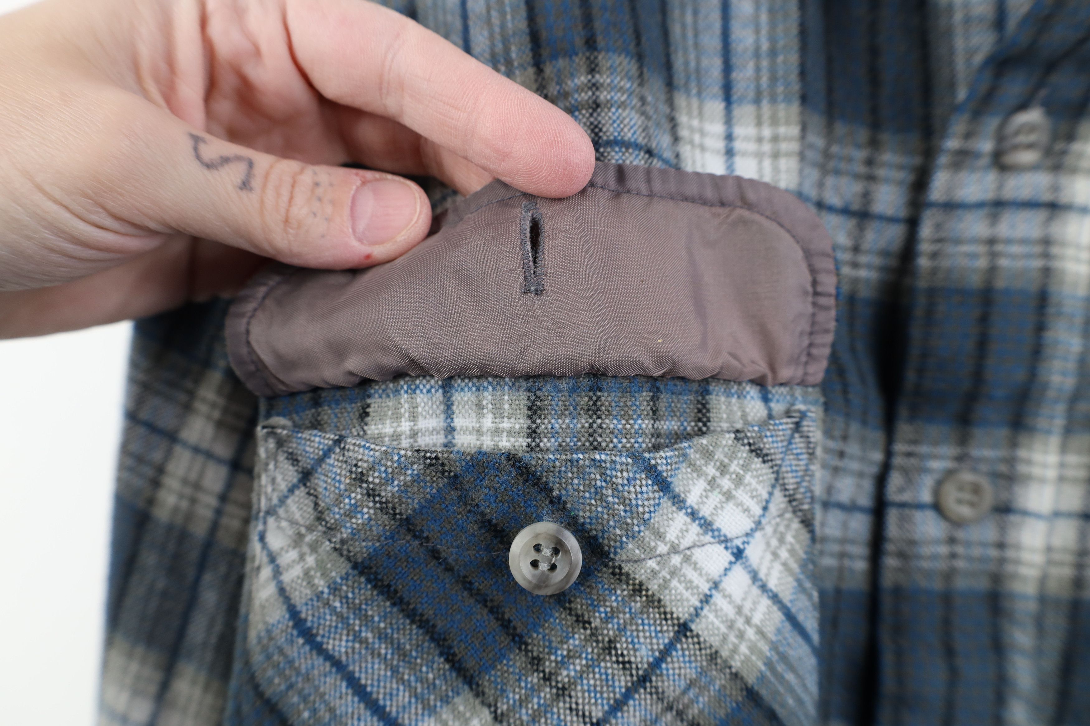 Vintage Vintage 70s Streetwear Knit Collared Button Shirt Plaid Size US L / EU 52-54 / 3 - 4 Thumbnail