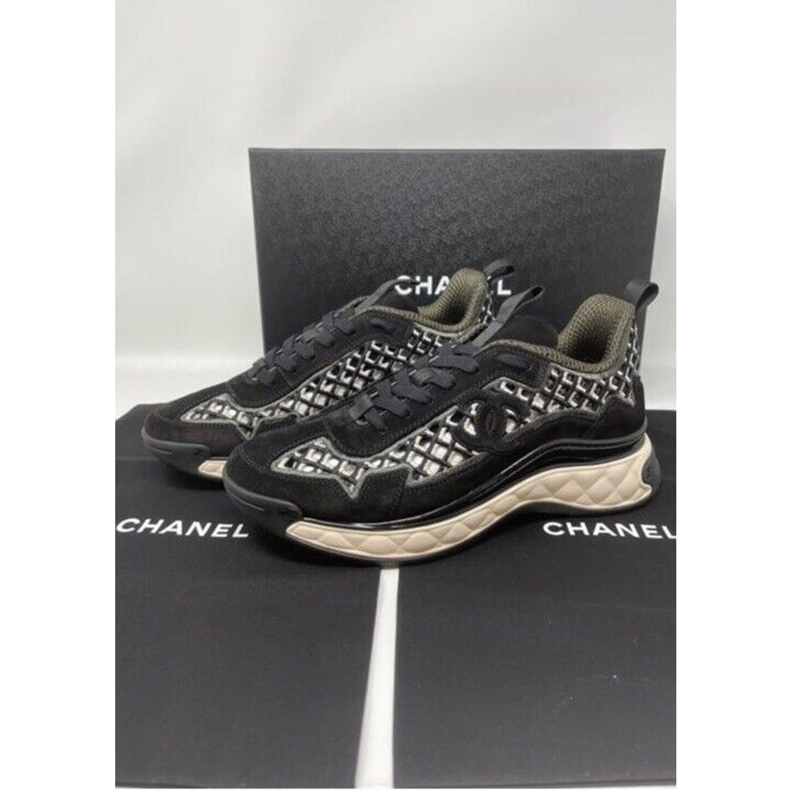 Chanel Chanel Sneakers 21C G37126 Size 38 NIB Size US 7 / IT 37 - 4 Thumbnail