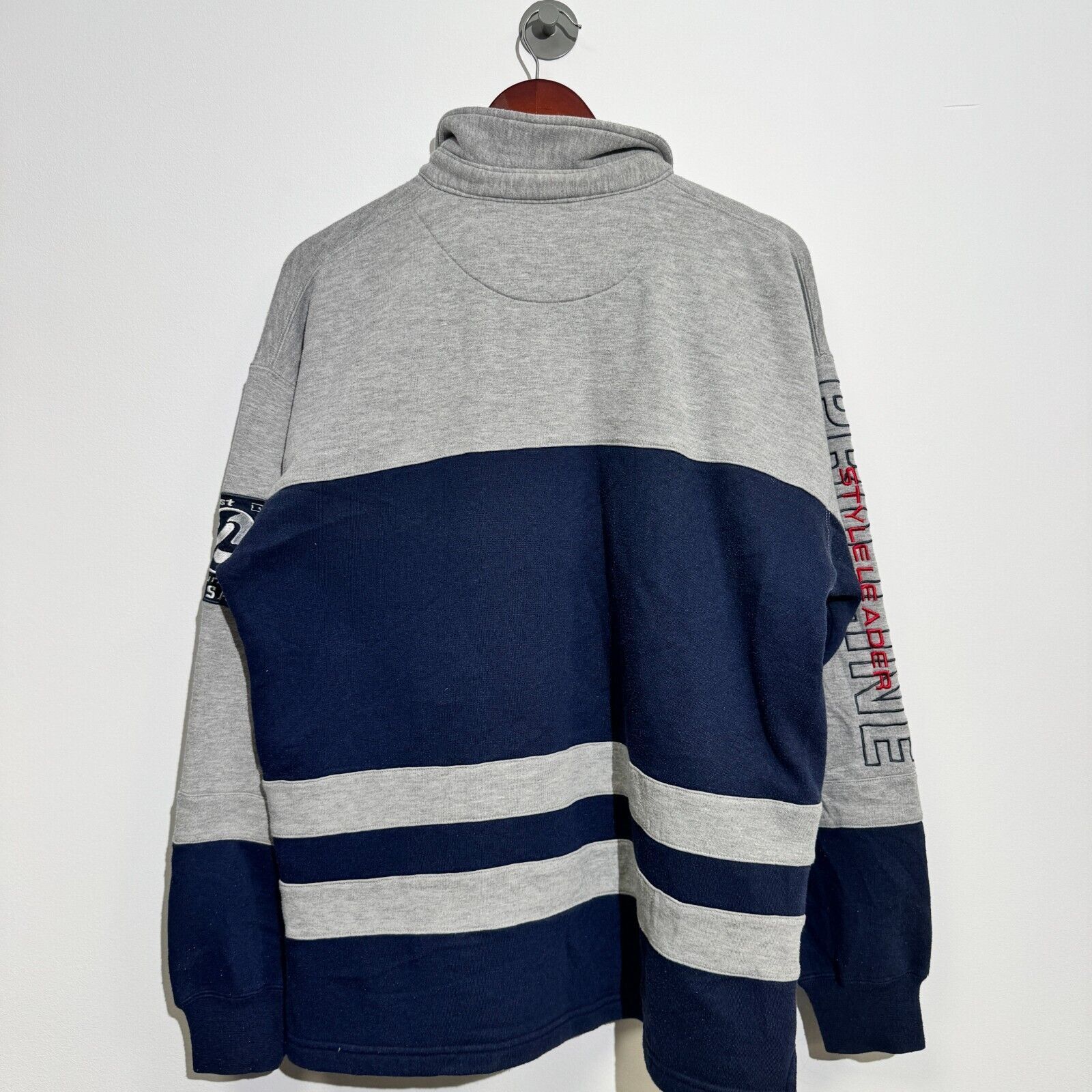 Vintage Vintage Unisex Gray Navy Blue Cotton Sweatshirt Size L Size US L / EU 52-54 / 3 - 11 Thumbnail