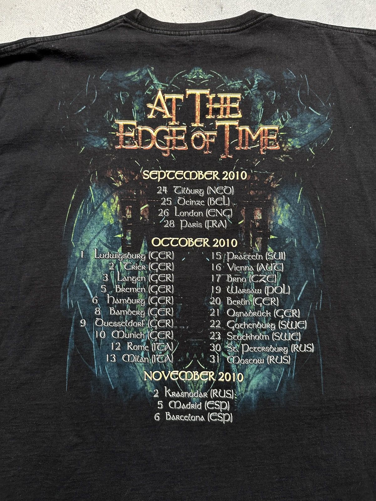 Band Tees Vintage 2010 Blind Guardian At the Edge Of Time Tour Metal Size US XXL / EU 58 / 5 - 8 Thumbnail