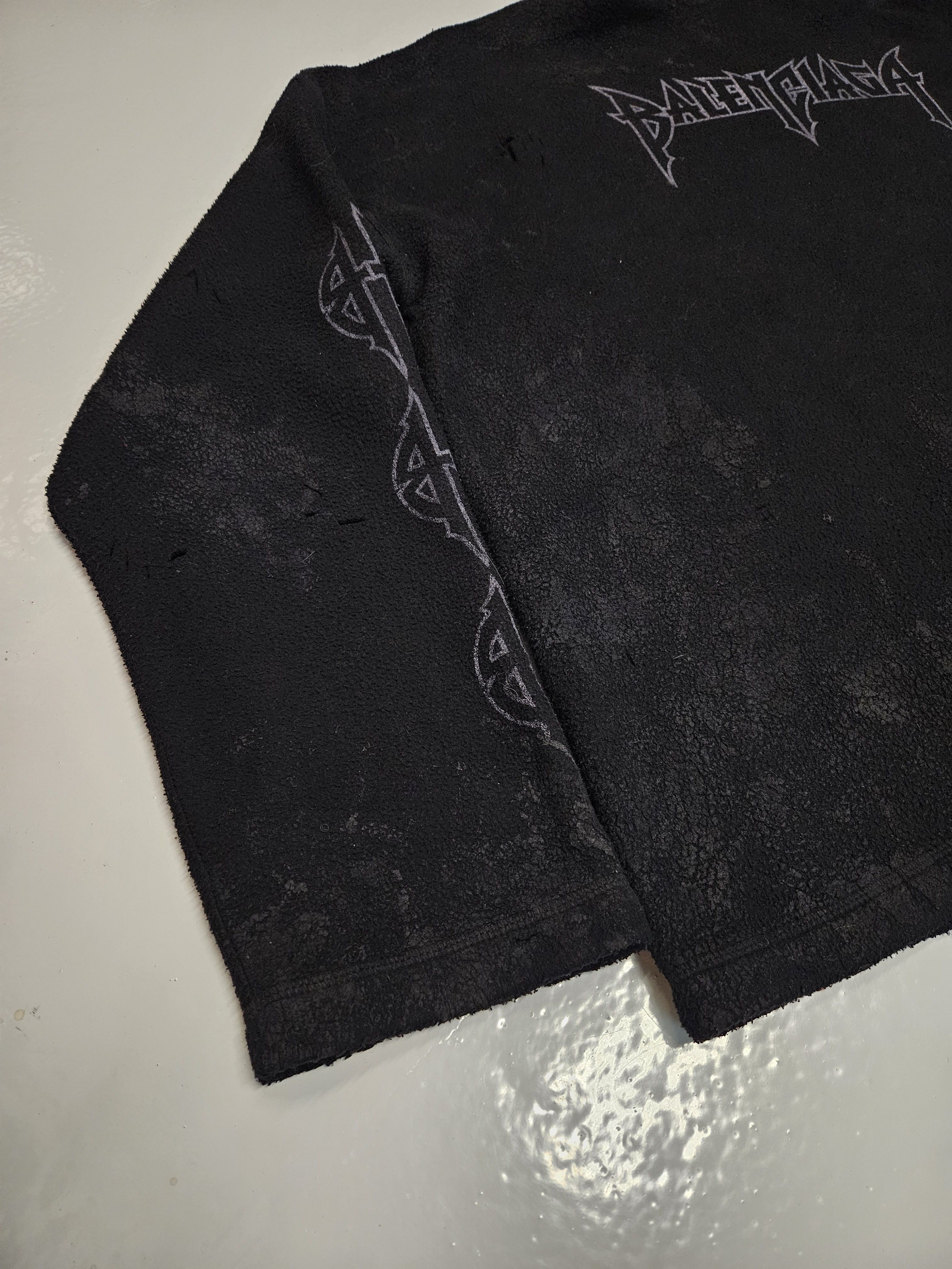 Balenciaga Balenciaga distressed fleece paris moon hoodie Size US M / EU 48-50 / 2 - 13 Thumbnail