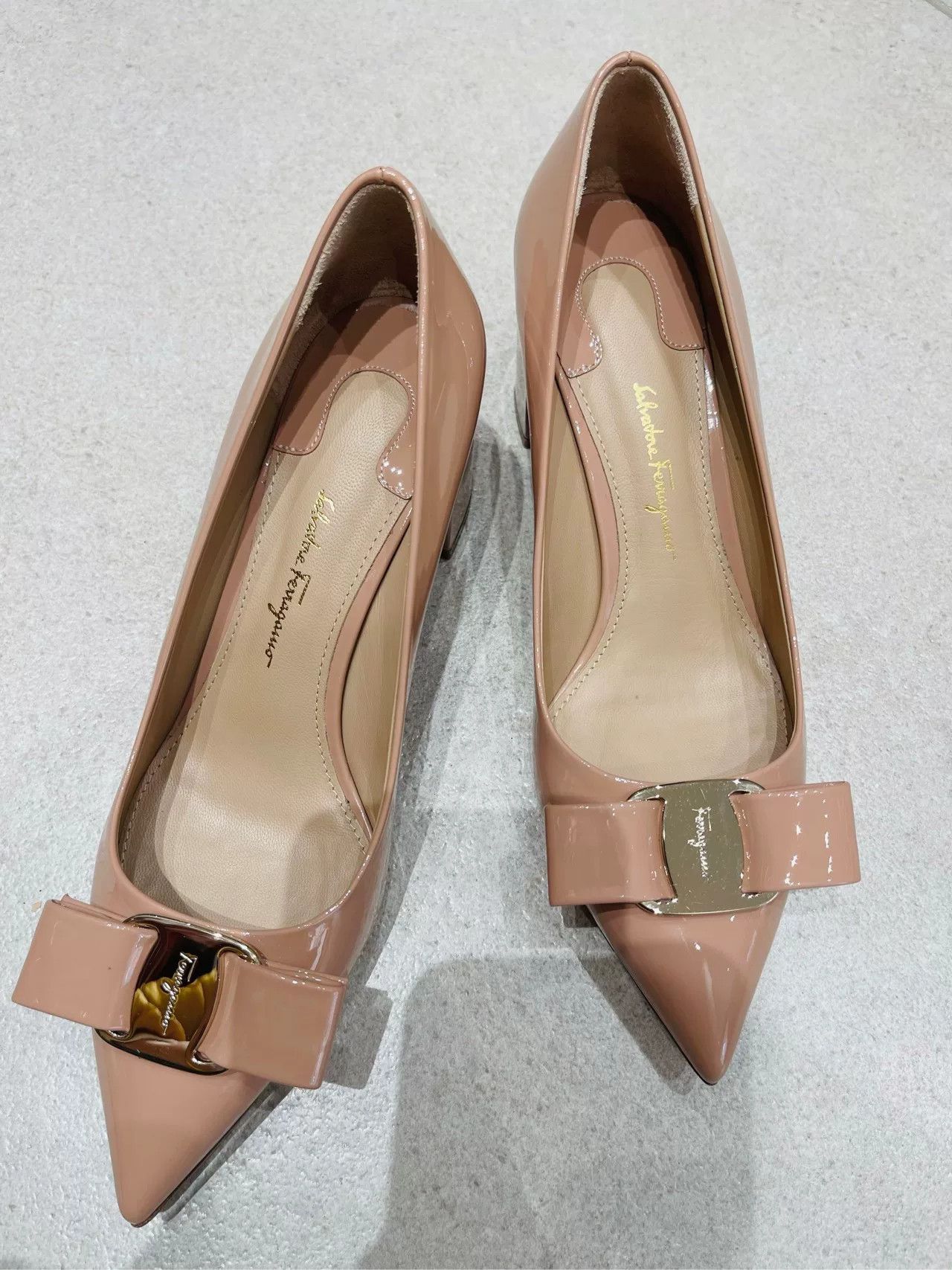 Salvatore Ferragamo Salvatore Ferragamo Block Heel Pumps Size US 5 / IT 35 - 1 Thumbnail