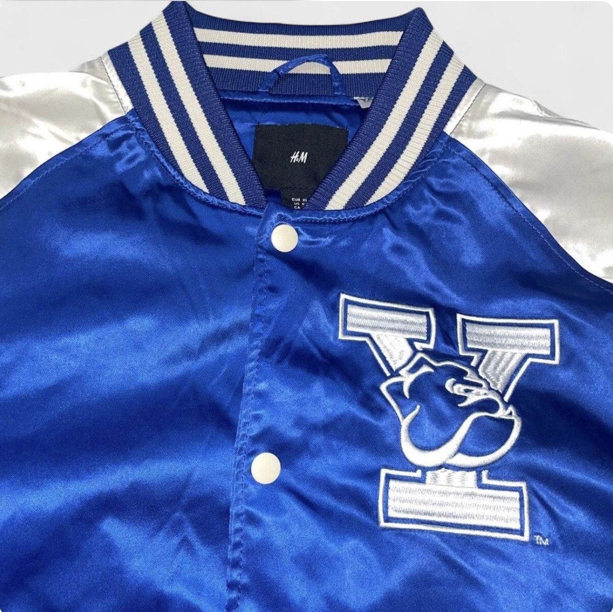 H&M H&M x Yale University Satin Varsity Bomber Jacket Blue+White Size US XL / EU 56 / 4 - 3 Thumbnail