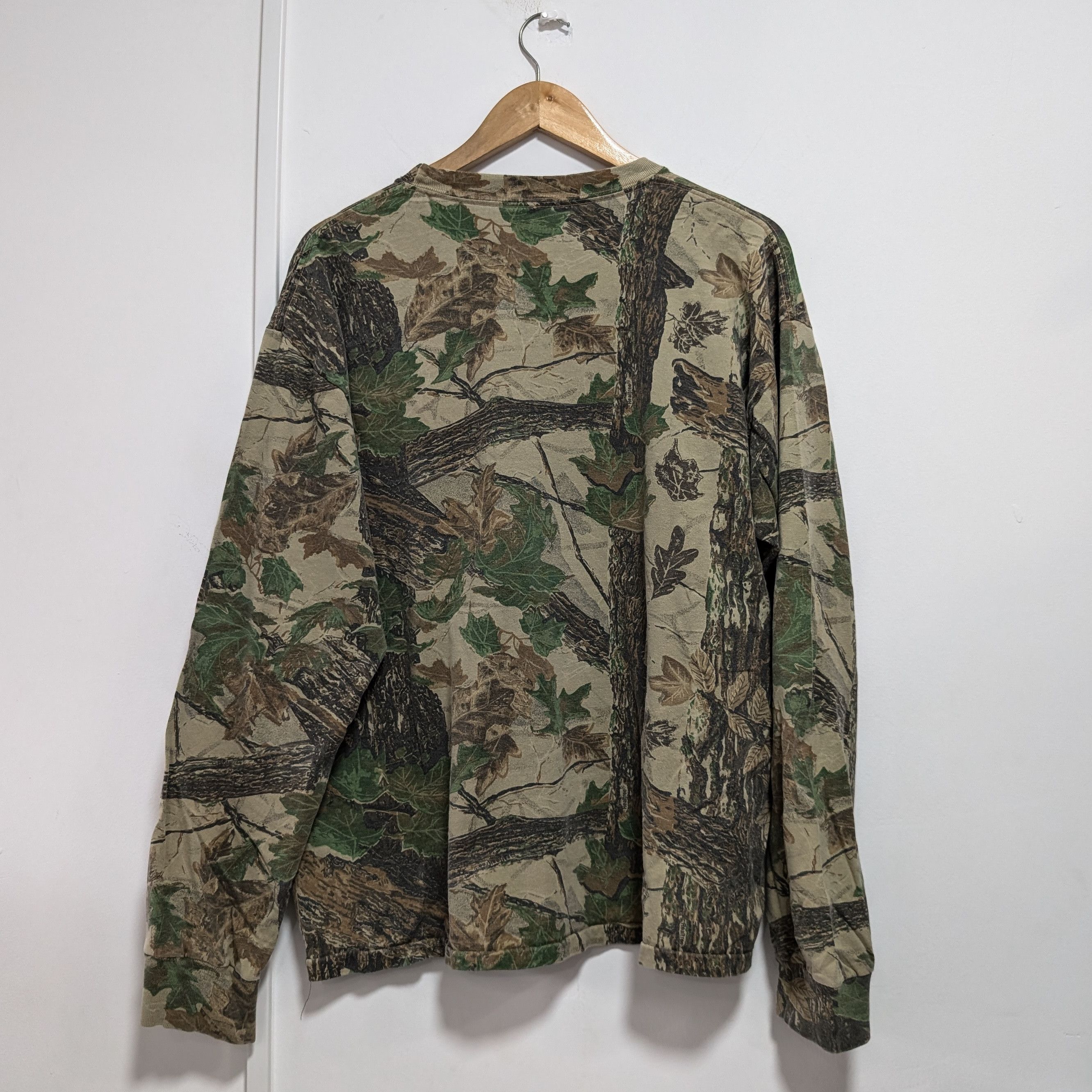 Realtree × Vintage × Wrangler 90's Single Stitch Wrangler Camo Long Sleeve Size US XL / EU 56 / 4 - 3 Thumbnail