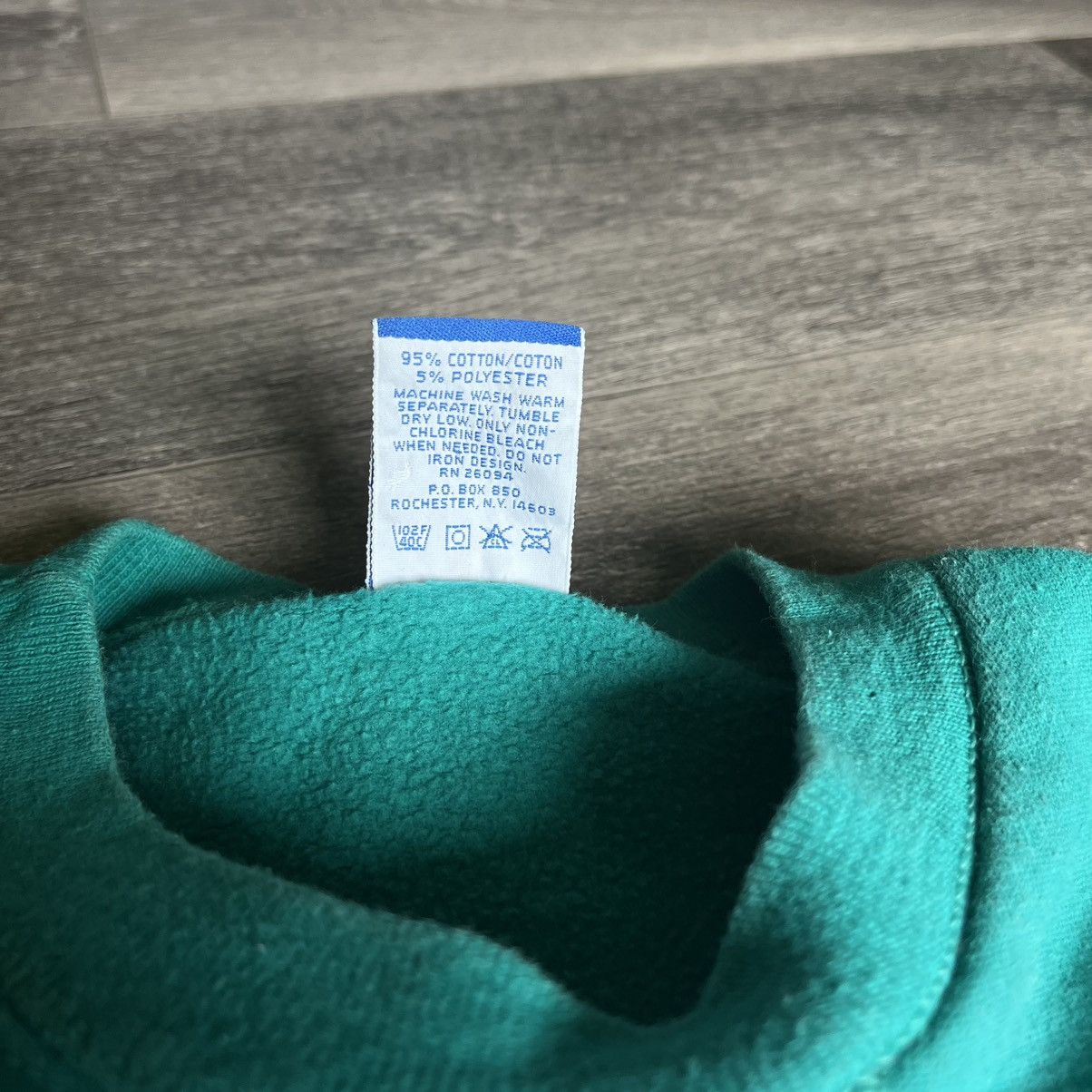 Champion Vintage 1990s Champion Basic Small Logo Turquoise Crewneck Size US M / EU 48-50 / 2 - 5 Thumbnail