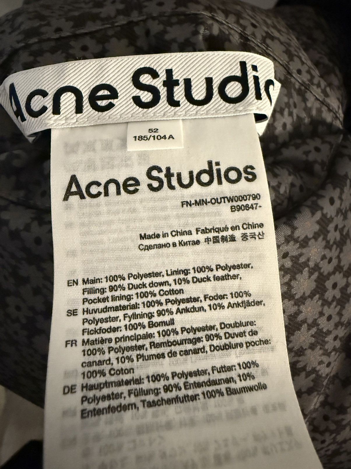 Acne Studios Acne Studios Reversible Floral Down Jacket Chestnut Size US L / EU 52-54 / 3 - 5 Thumbnail