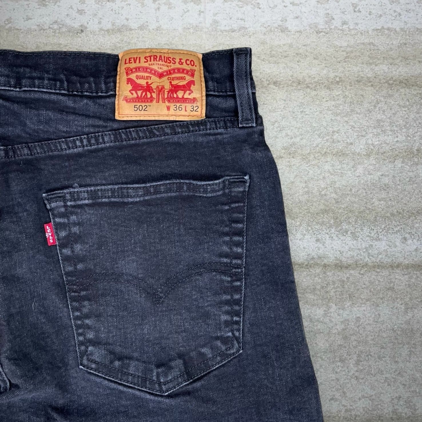 Levi's Vintage Y2K Levis Jeans 502 36x32 Regular Taper Black Wash Size US 36 / EU 52 - 3 Thumbnail