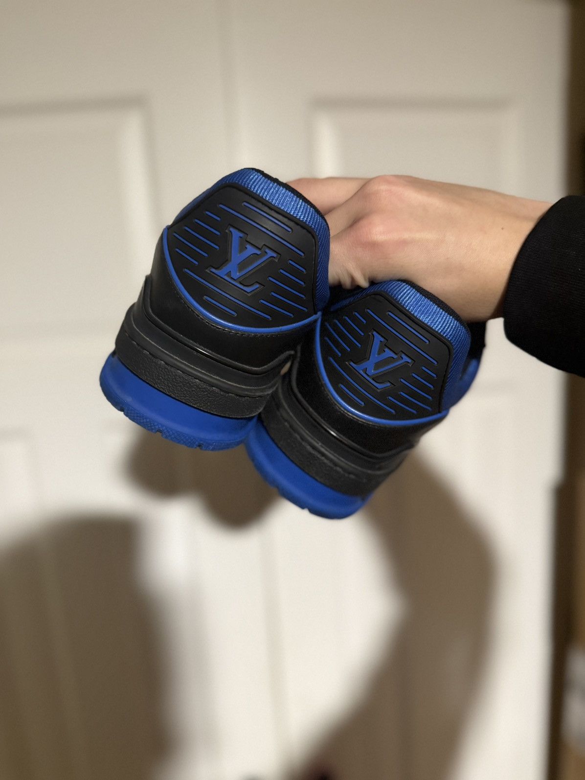 Louis Vuitton Louis Vuitton Black/Blue Trainer Sneaker Size US 8.5 / EU 41-42 - 3 Thumbnail