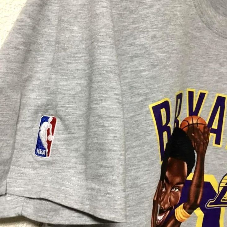 Reebok Kobe Bryant NBA Los Angeles Lakers Reebok Gray T Shirt Size M Vintage Rare Size US M / EU 48-50 / 2 - 3 Thumbnail