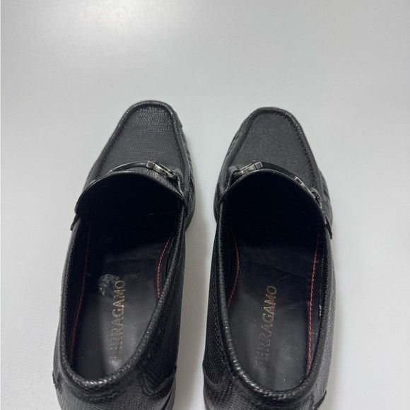 Salvatore Ferragamo Ferragamo Grandioso Gancini Leather Loafers Black Men’s 7 Size US 7 / EU 40 - 4 Thumbnail