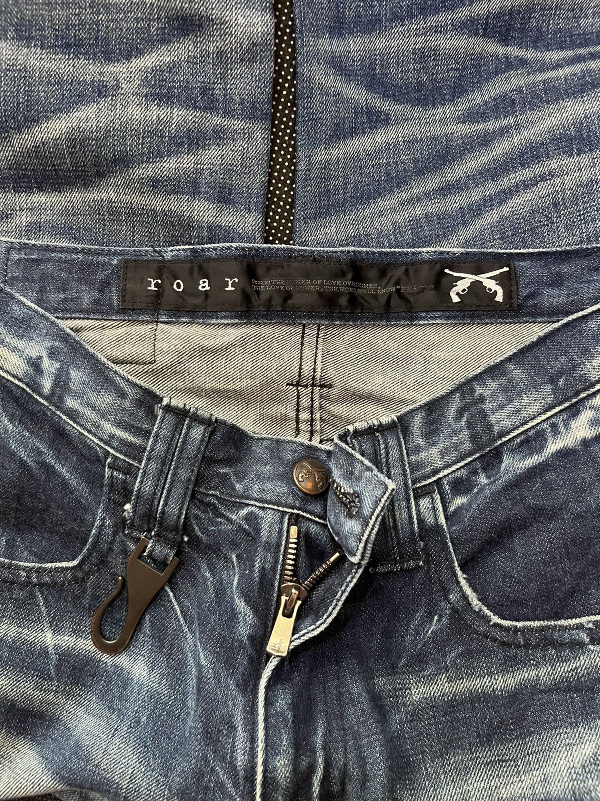 roarguns 1990s Hook metal distress denim look #C2 Size US 29 - 7 Thumbnail