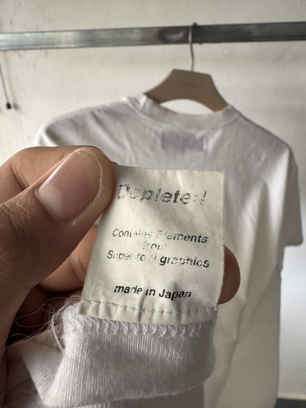 Japanese Brand Vintage Depleted X Apple Tee Size US M / EU 48-50 / 2 - 6 Thumbnail
